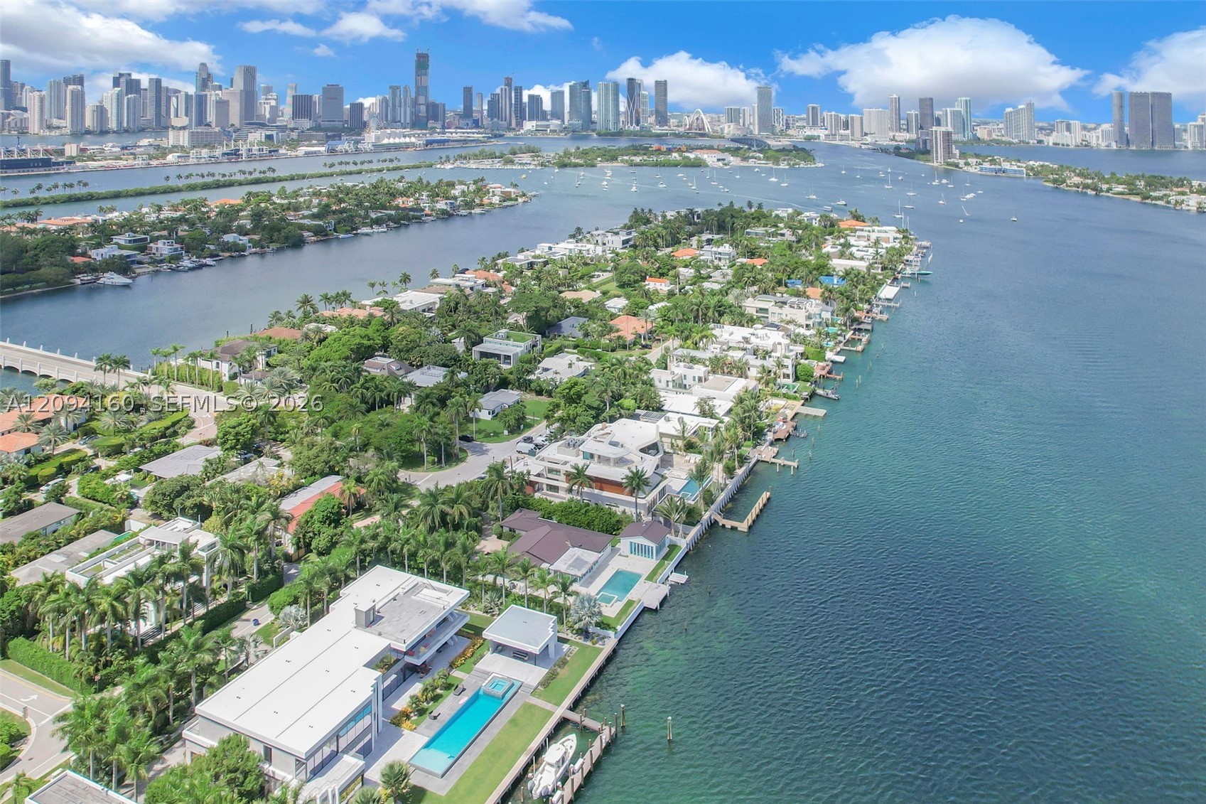 205 N Hibiscus Dr Miami Beach, FL 33139