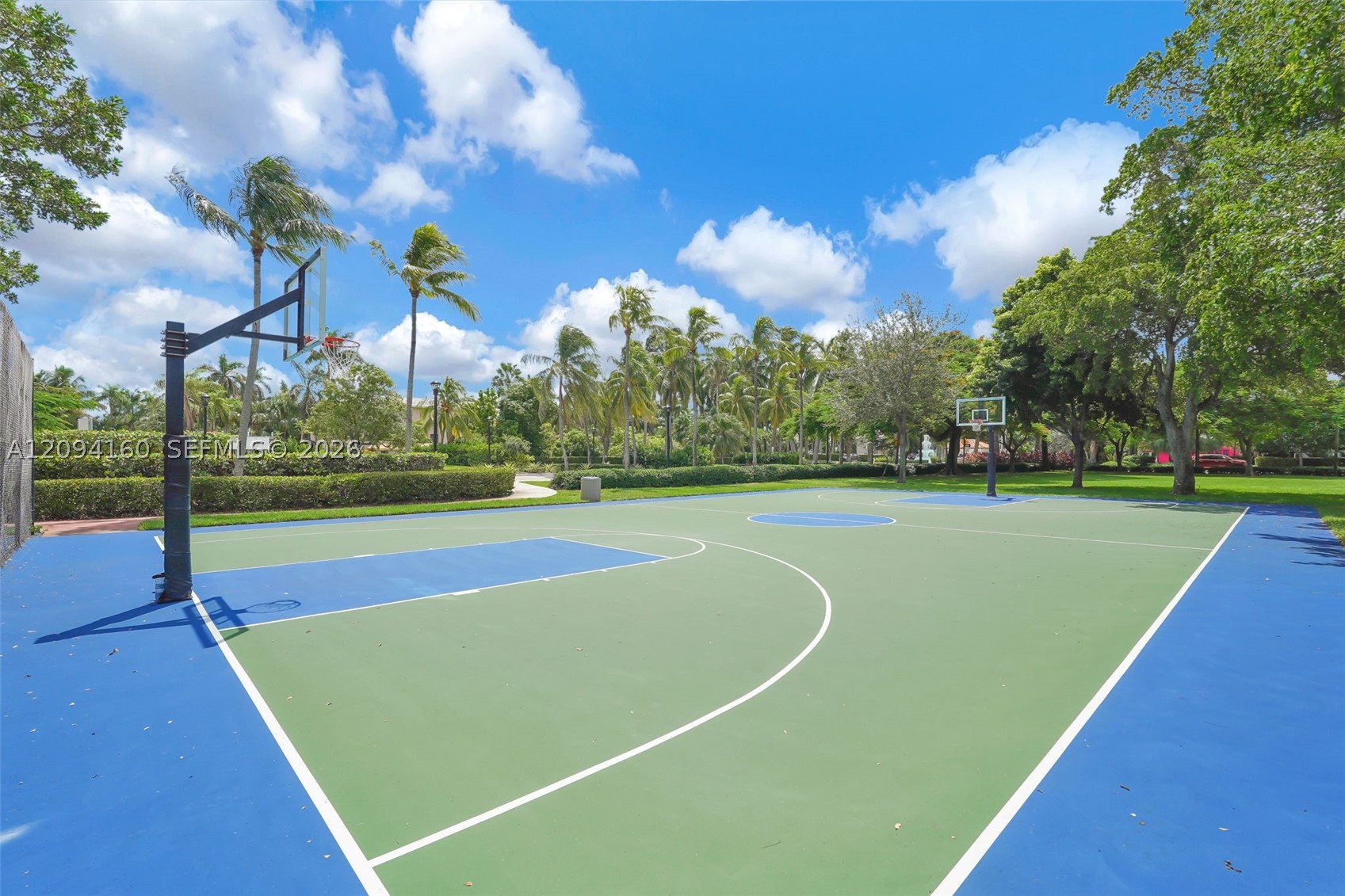 205 N Hibiscus Dr Miami Beach, FL 33139