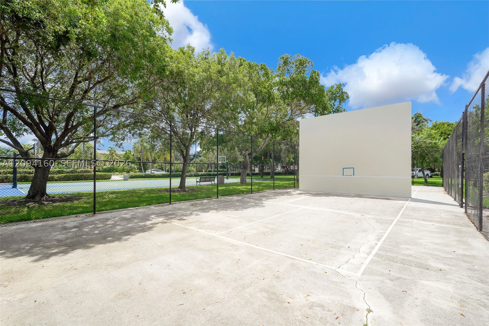 205 N Hibiscus Dr Miami Beach, FL 33139