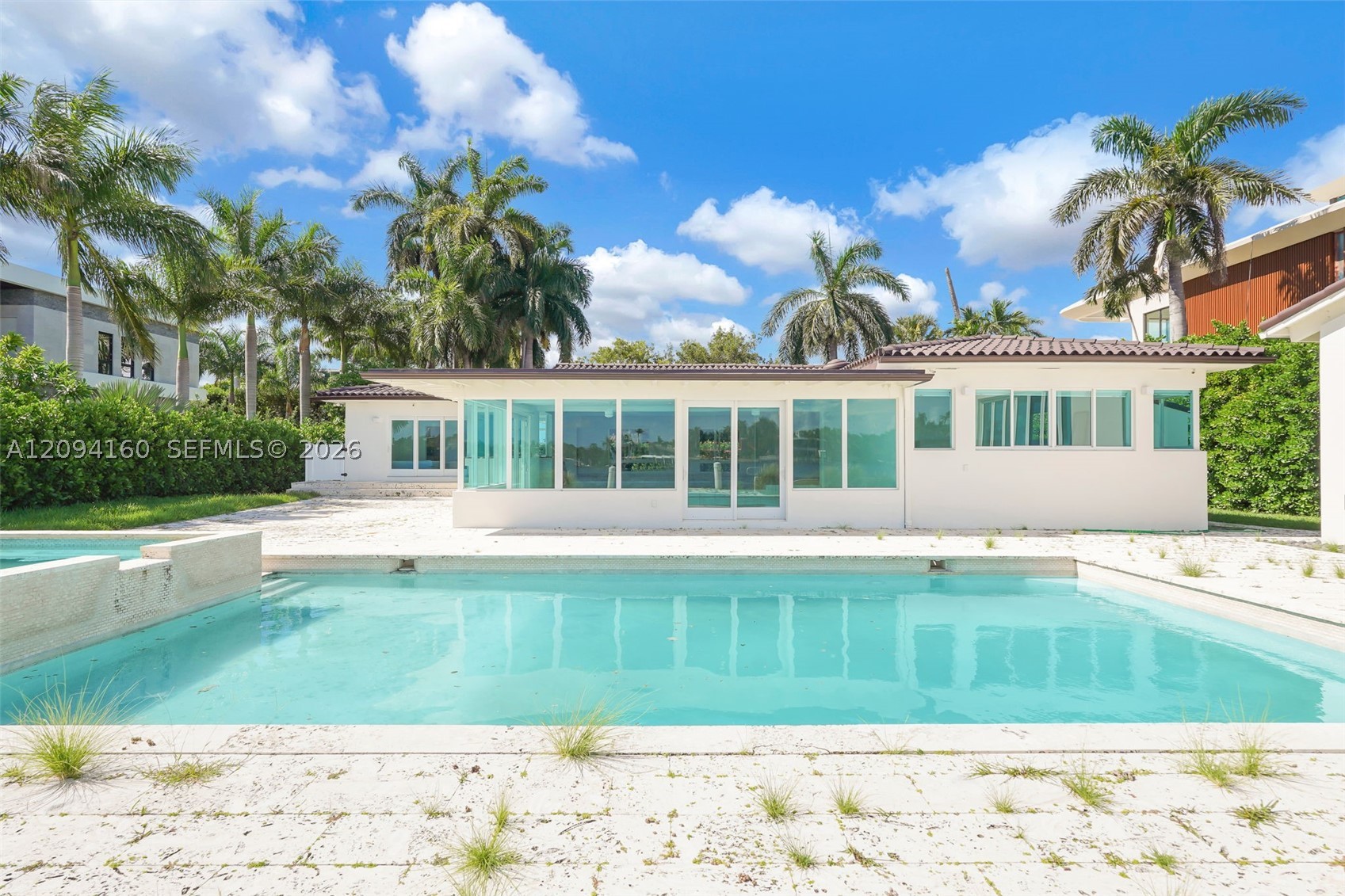 205 N Hibiscus Dr Miami Beach, FL 33139