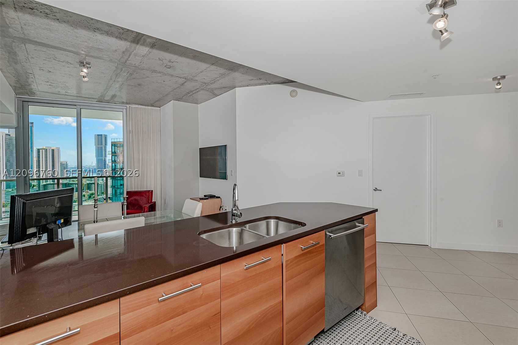 image 4 Midtown9