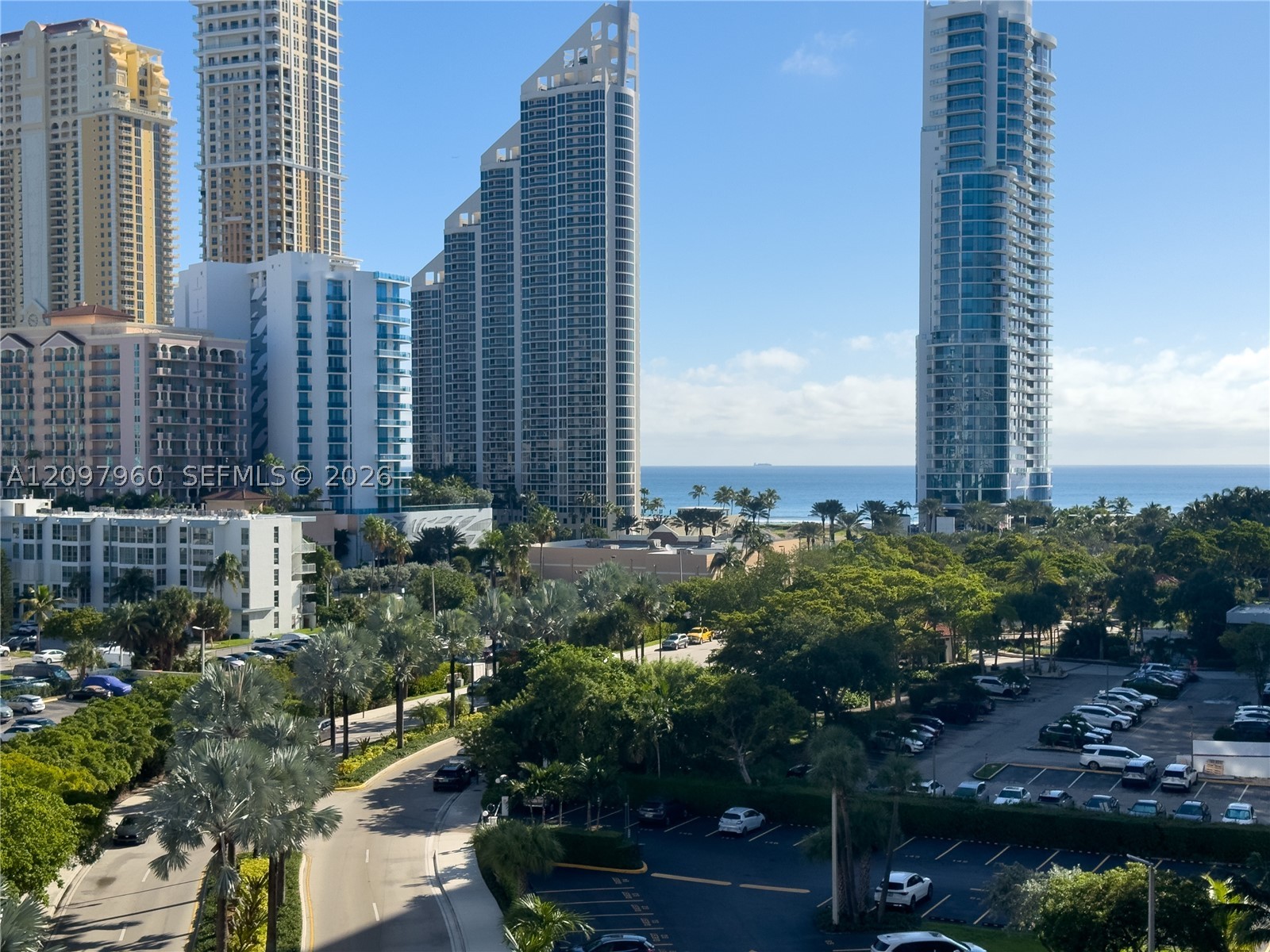 image Winston Towers 30034