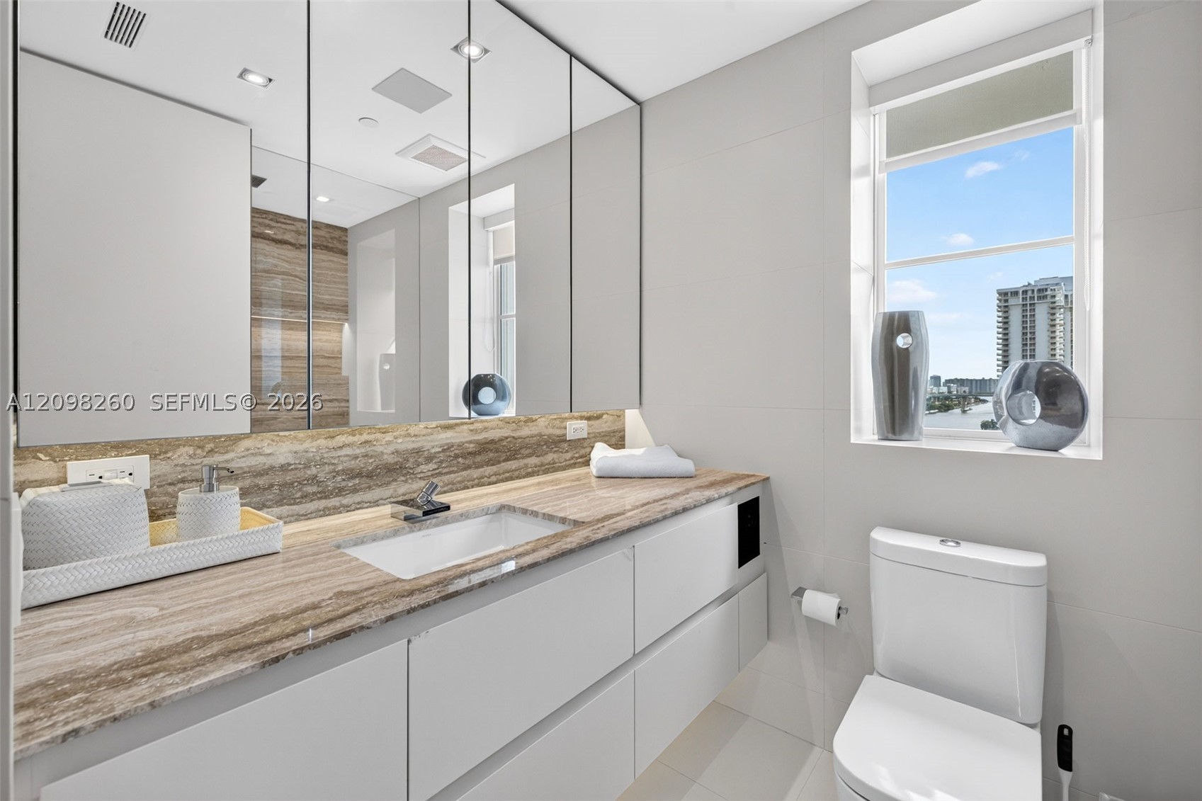 20165 NE 39th Pl #1103/1104 Aventura, FL 33180
