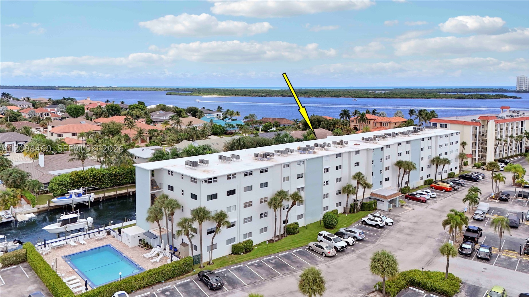 109 N Paradise Harbour Blvd #406
