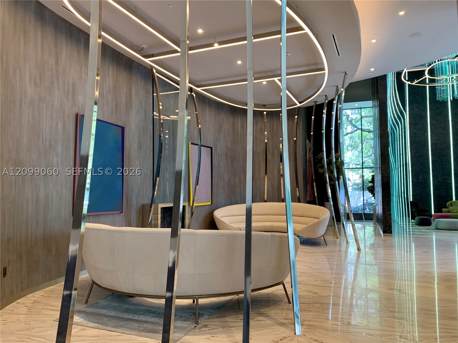 1000 Brickell Plz #1805