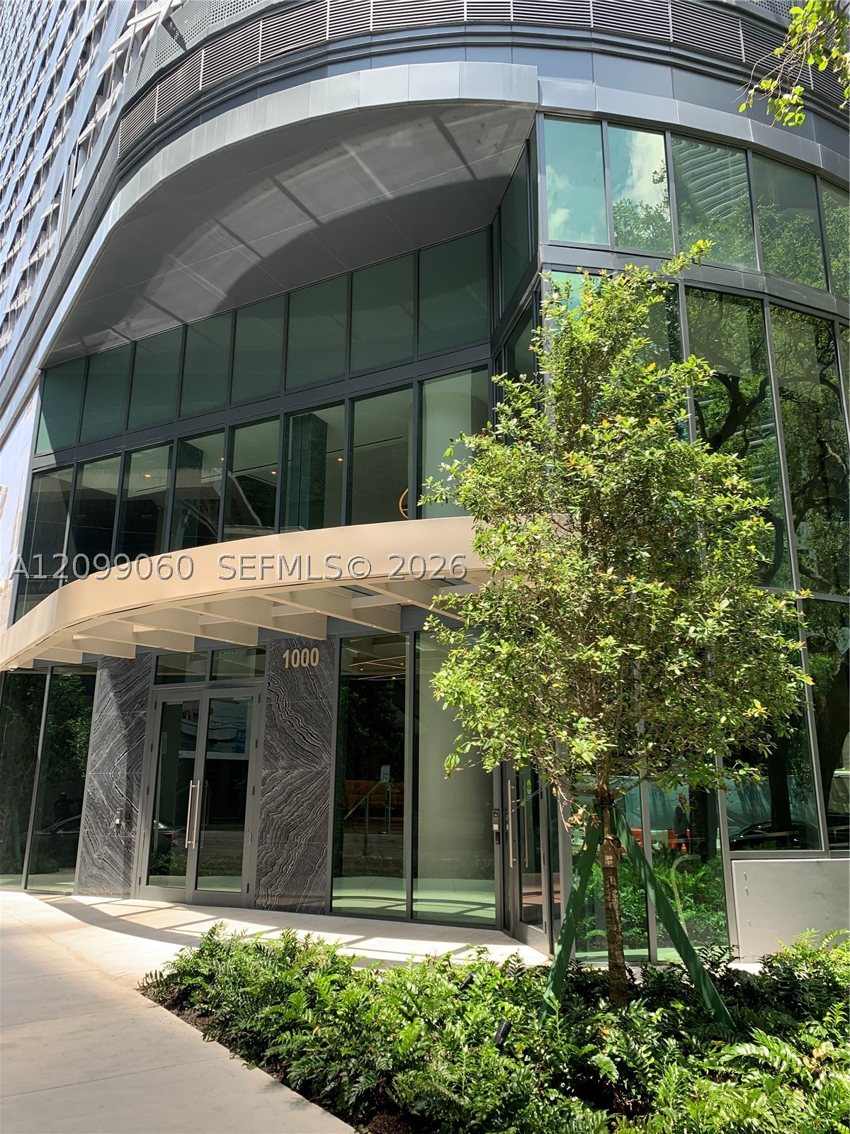 image Brickell Flatiron18