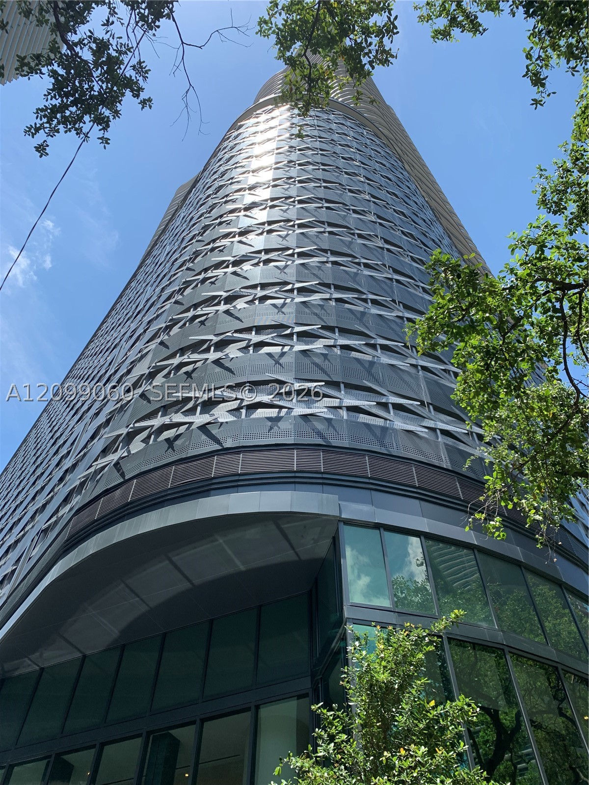 image Brickell Flatiron19