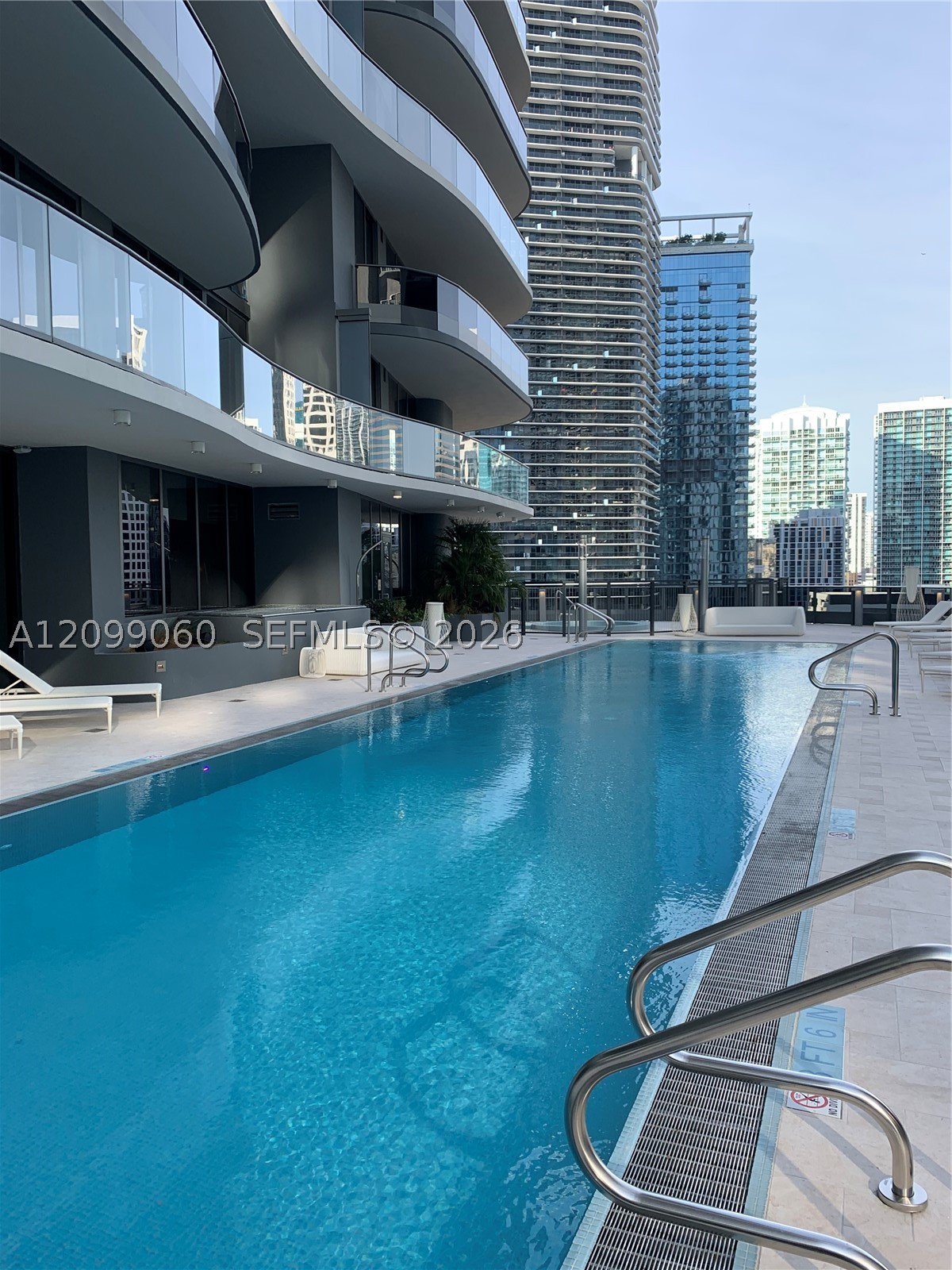 image Brickell Flatiron22