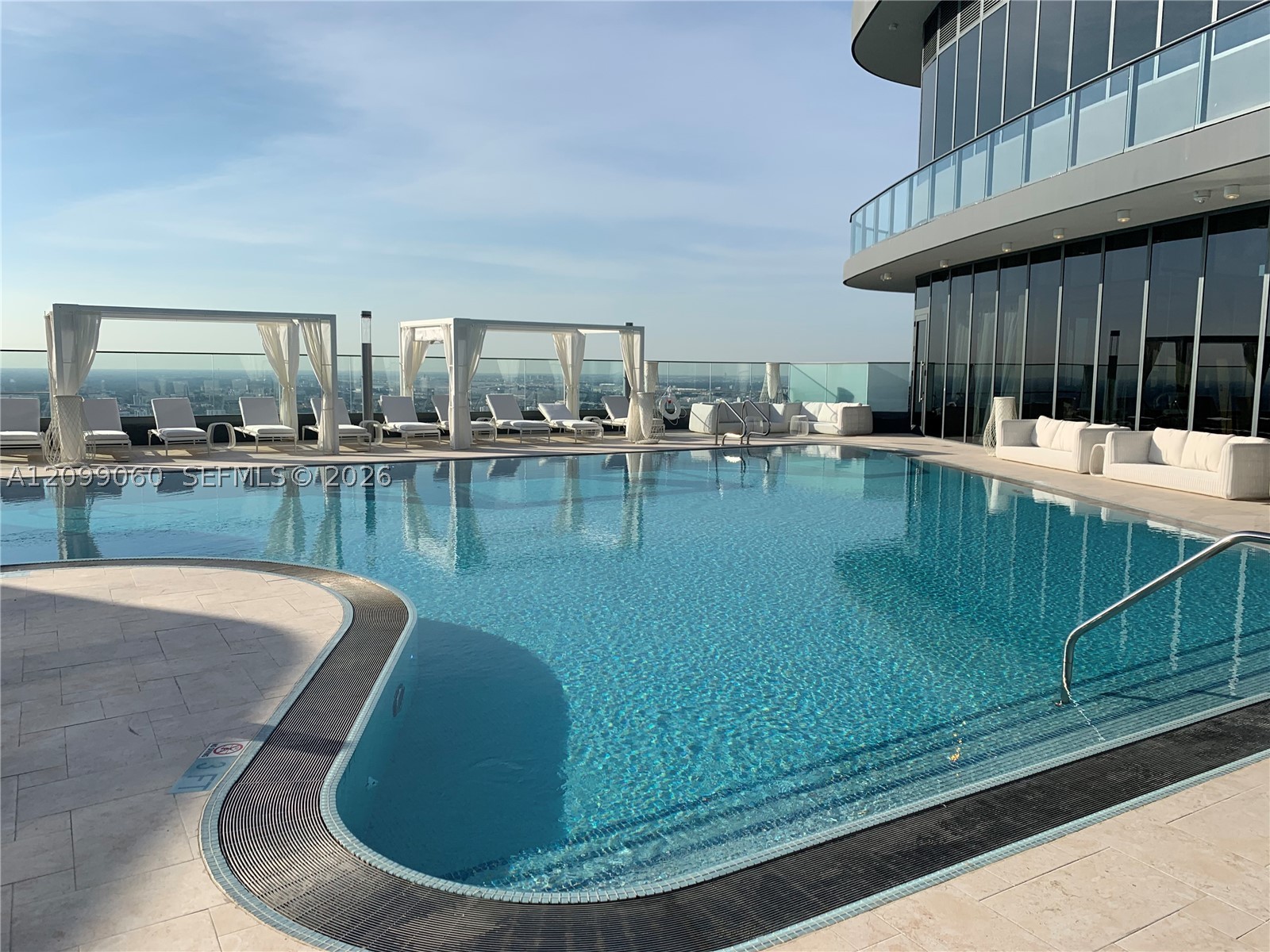 image Brickell Flatiron25
