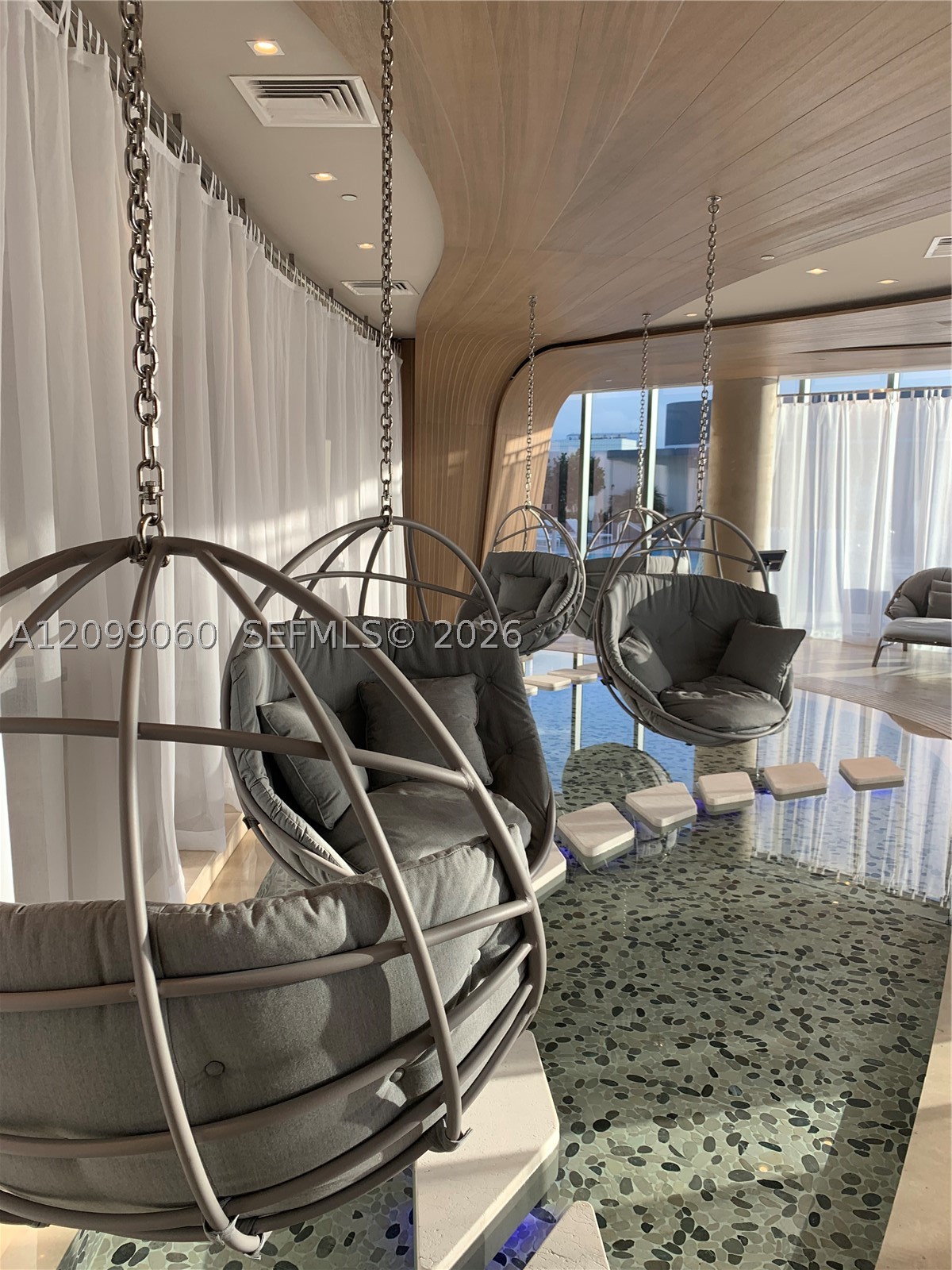 image Brickell Flatiron31