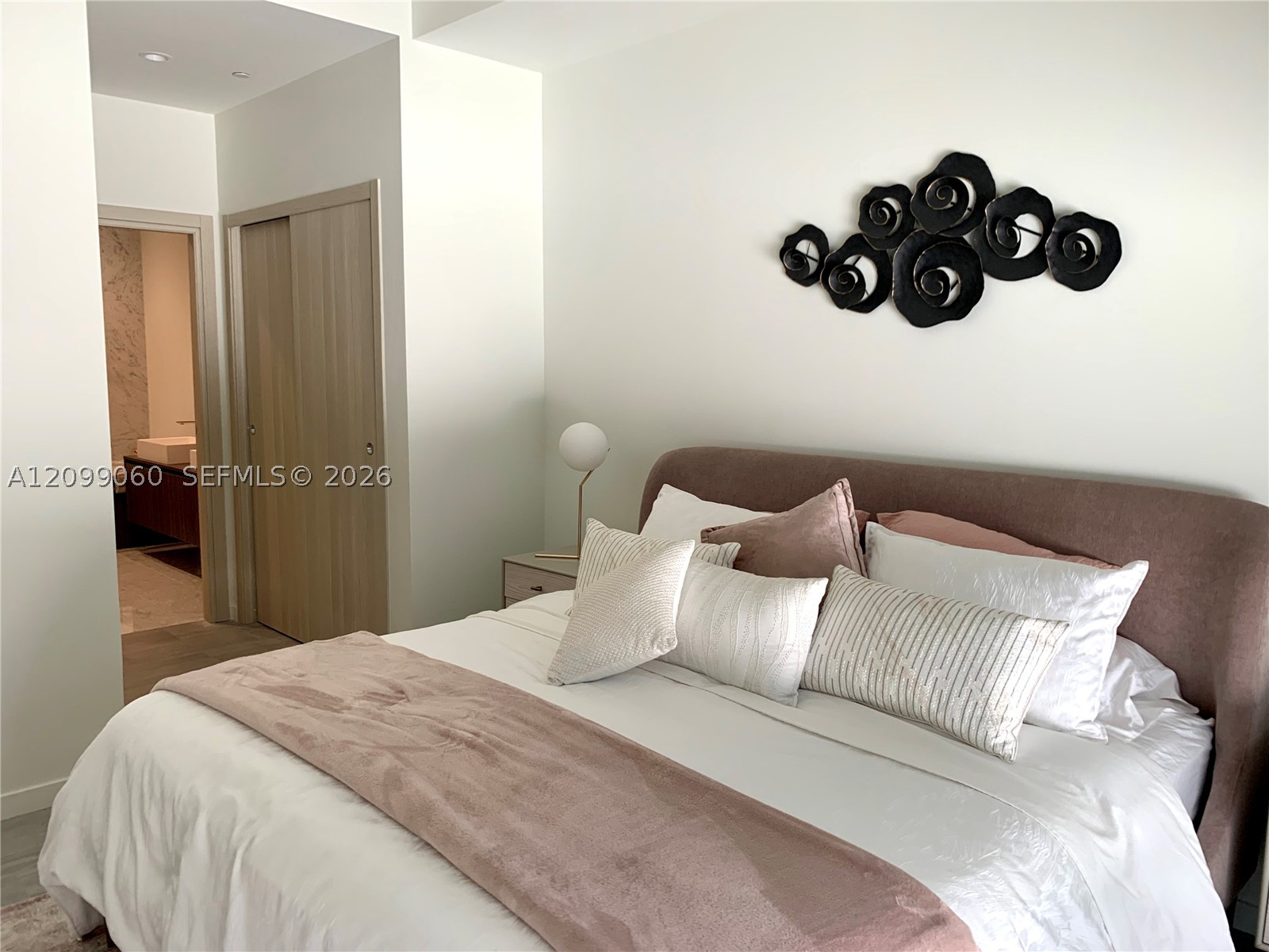 image Brickell Flatiron5