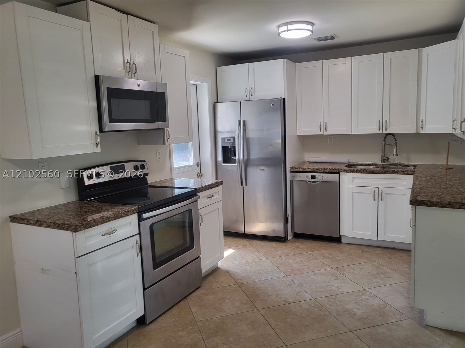 3700 NE 13th Ter Pompano Beach, FL 33064