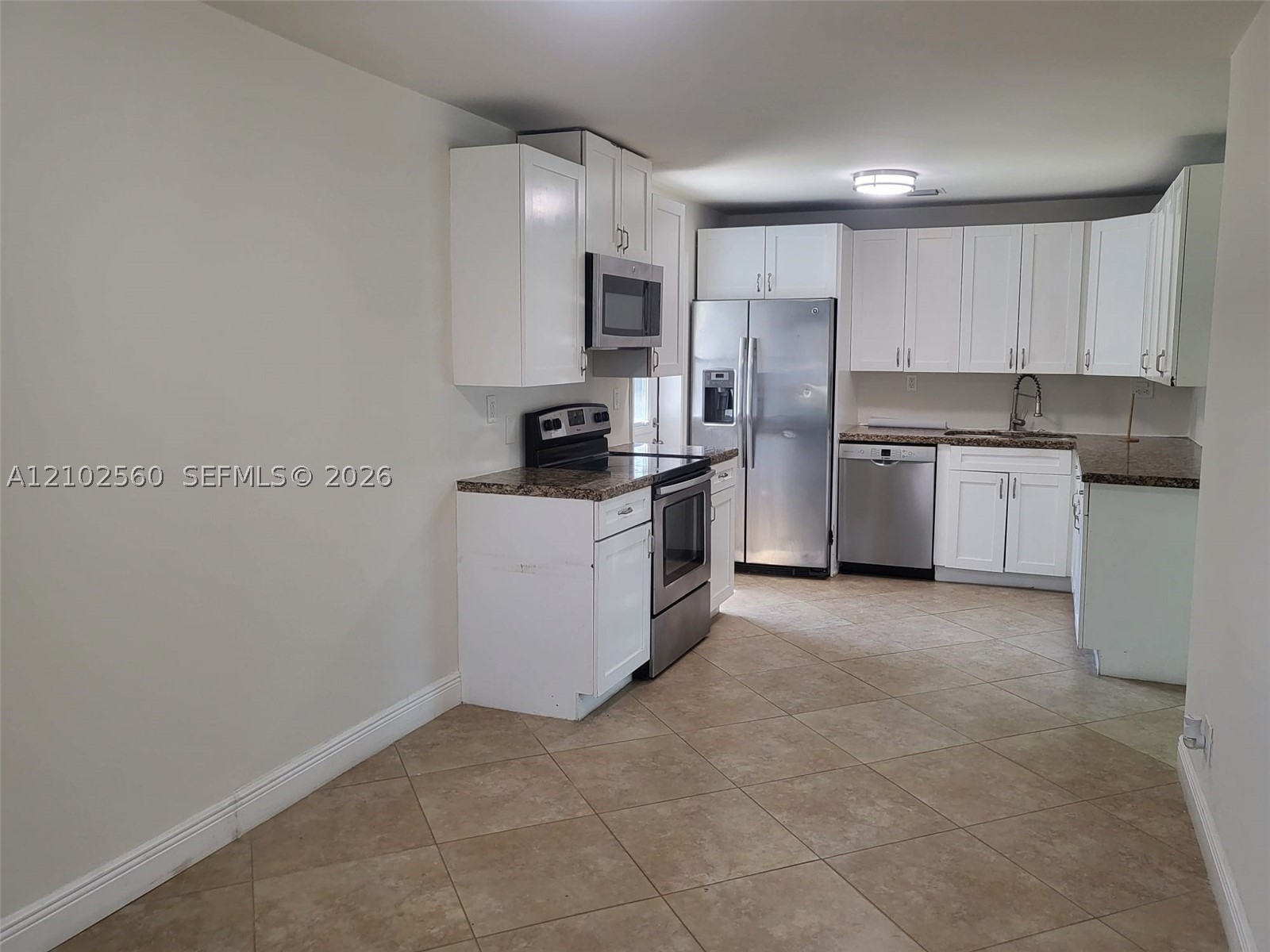 3700 NE 13th Ter Pompano Beach, FL 33064