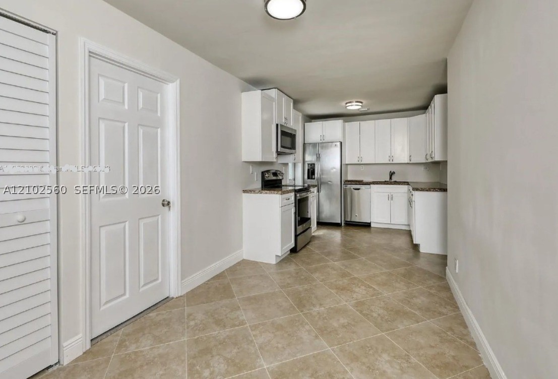 3700 NE 13th Ter Pompano Beach, FL 33064