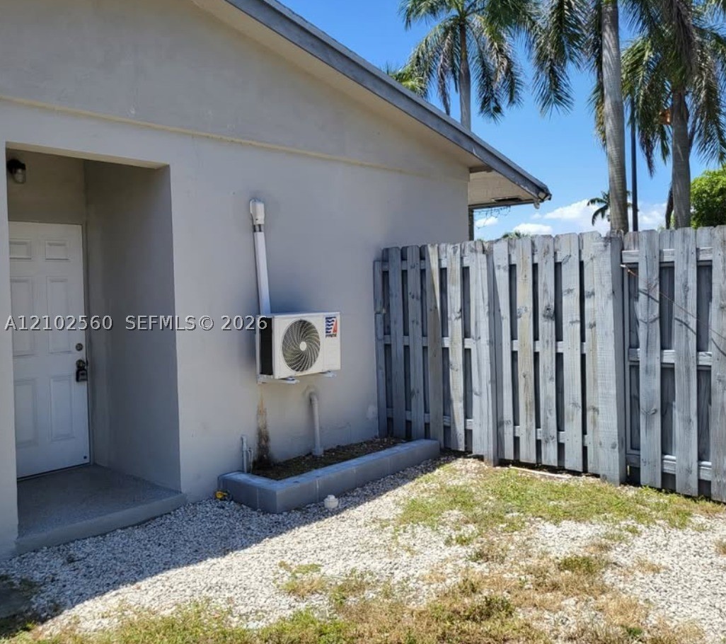 3700 NE 13th Ter Pompano Beach, FL 33064