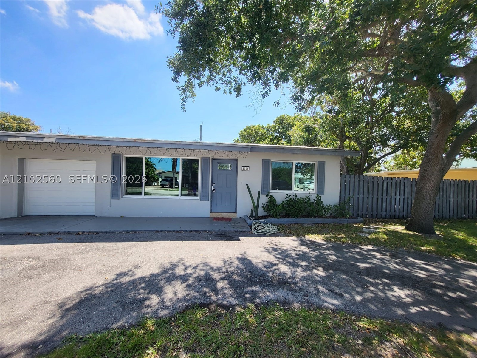 3700 NE 13th Ter Pompano Beach, FL 33064