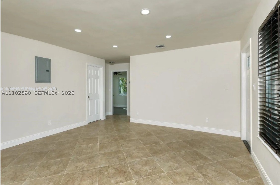 3700 NE 13th Ter Pompano Beach, FL 33064