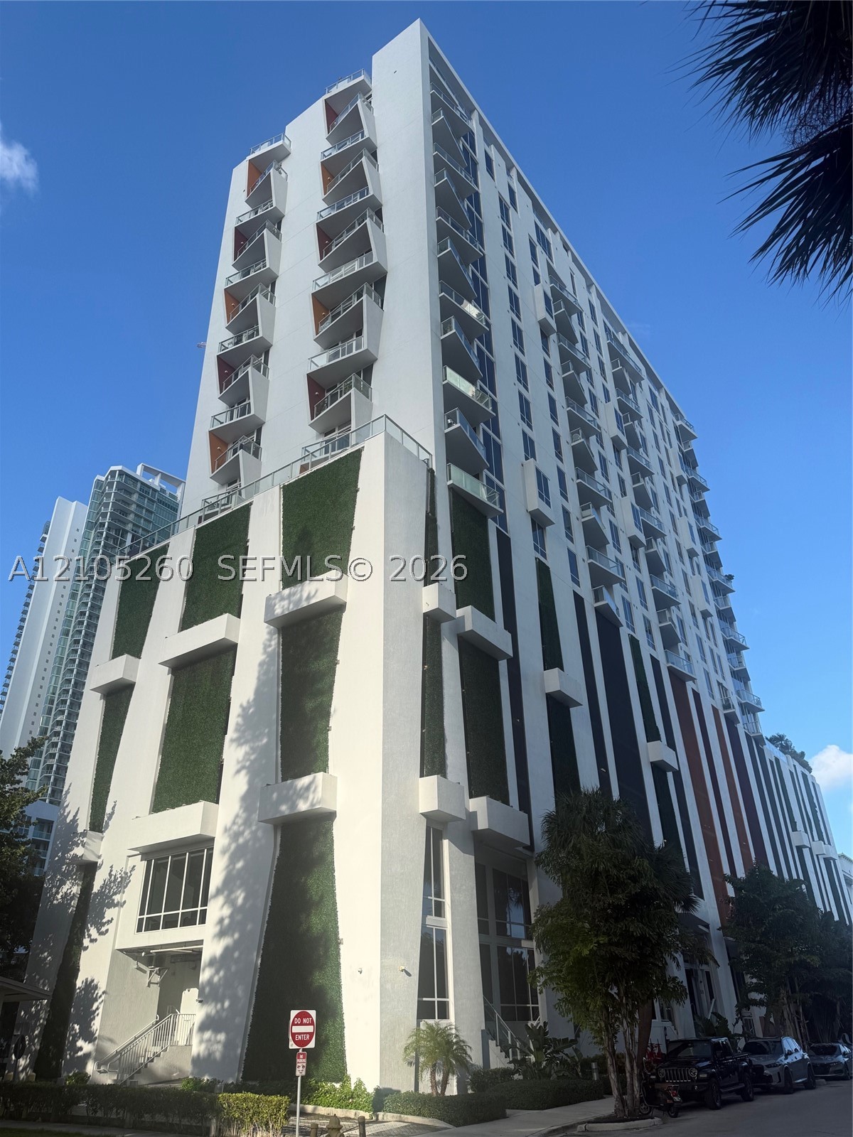image The Crimson Condo24