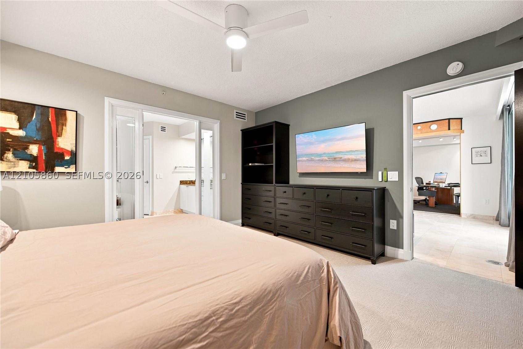 image The Pinnacle Condo18