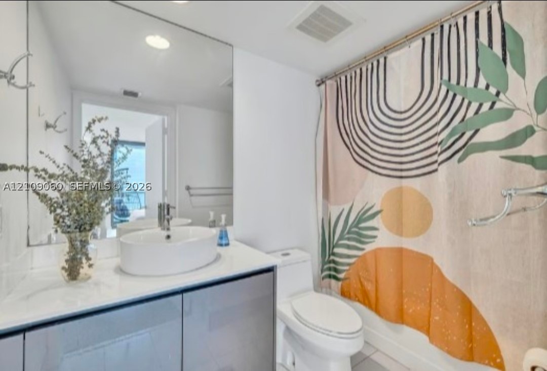 31 SE 6th St #805 Miami, FL 33131