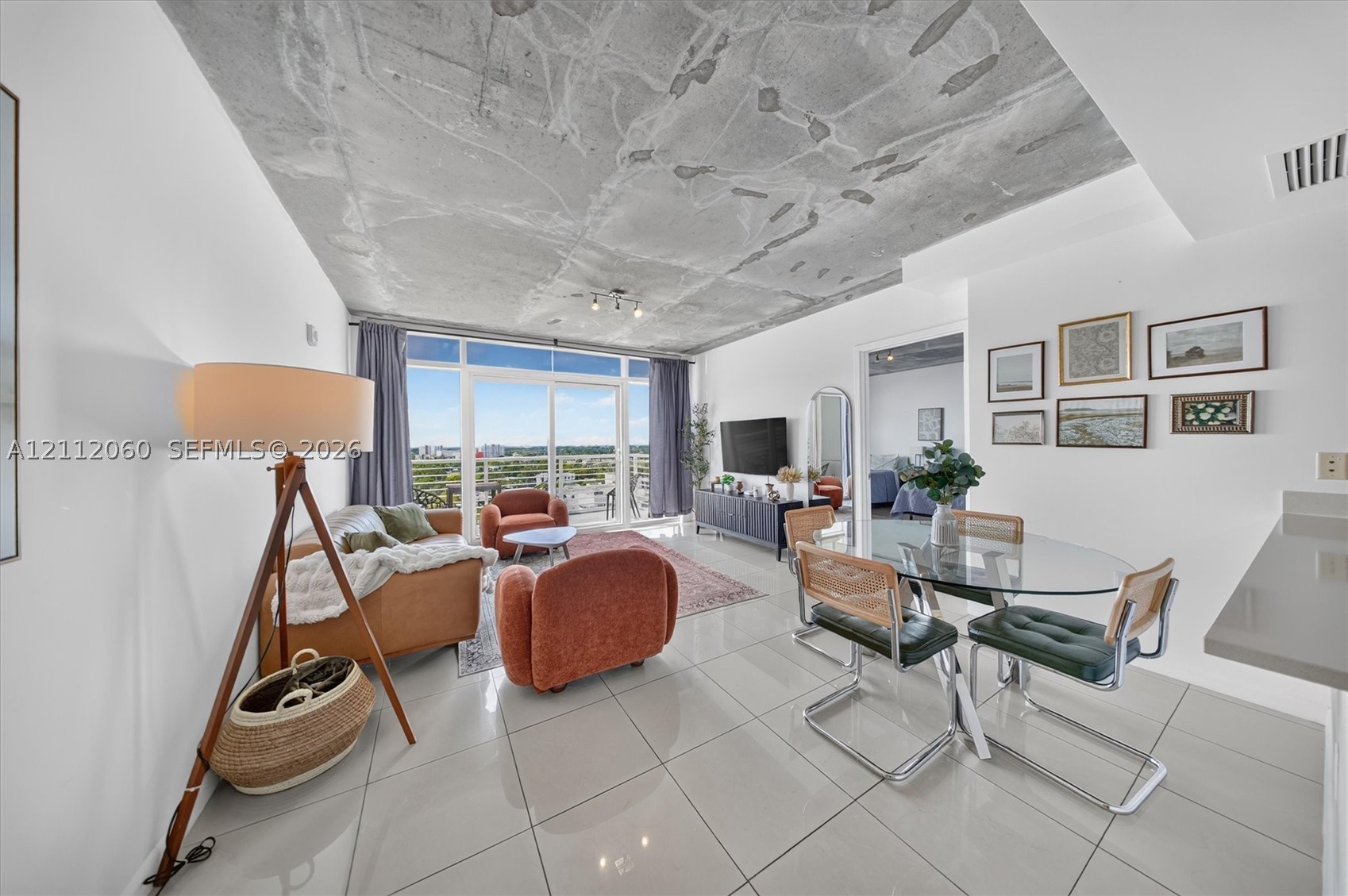 3250 NE 1st Ave #1106
