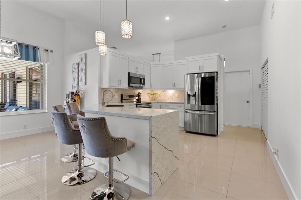 11841 NW 2nd Coral Springs, FL 33071