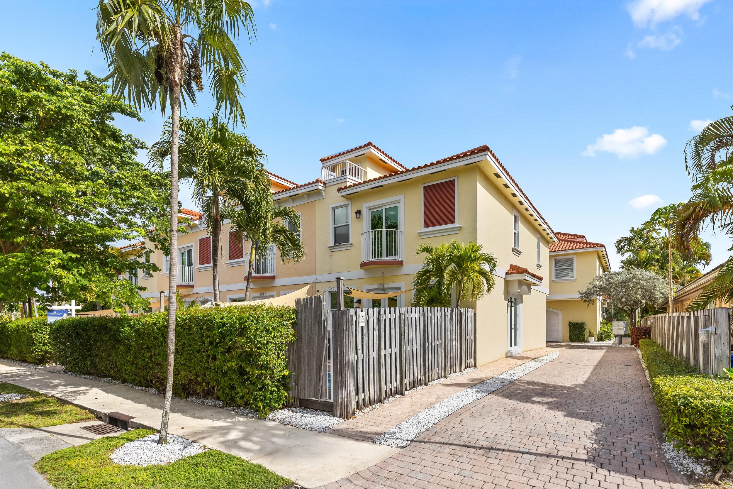 1222 NE 18th #1 Fort Lauderdale, FL 33304