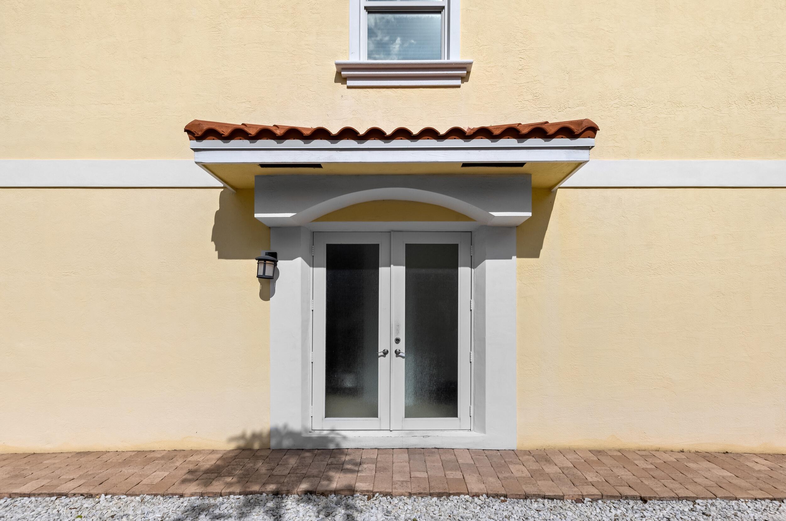 1222 NE 18th #1 Fort Lauderdale, FL 33304