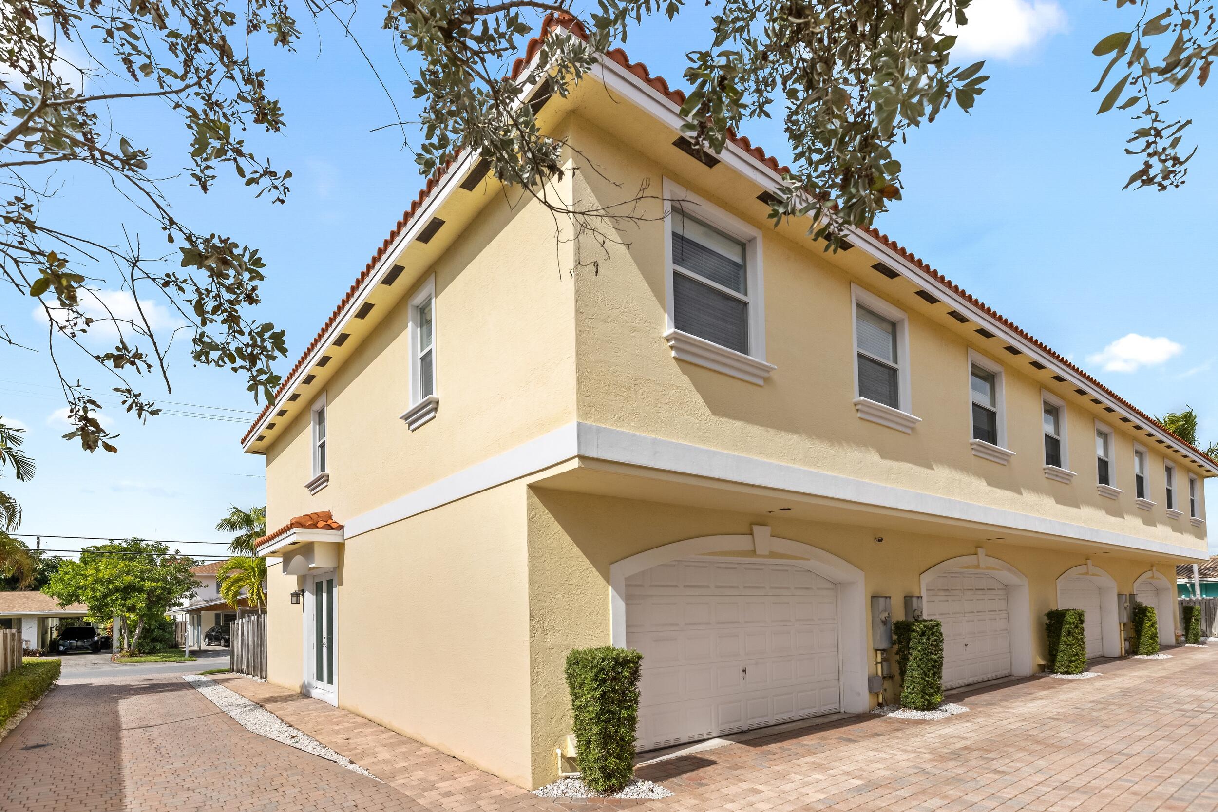 1222 NE 18th #1 Fort Lauderdale, FL 33304