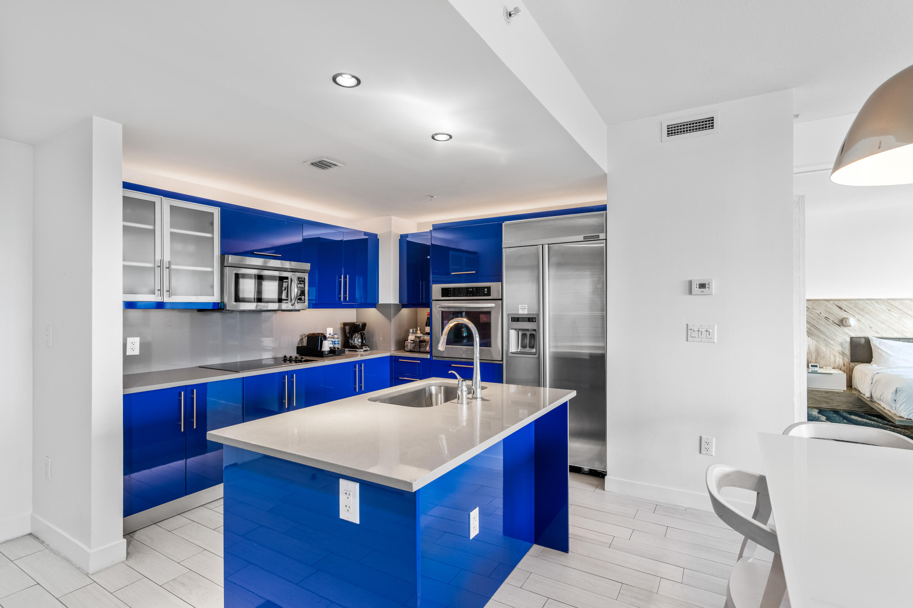 3101 Bayshore #2105 Fort Lauderdale, FL 33304