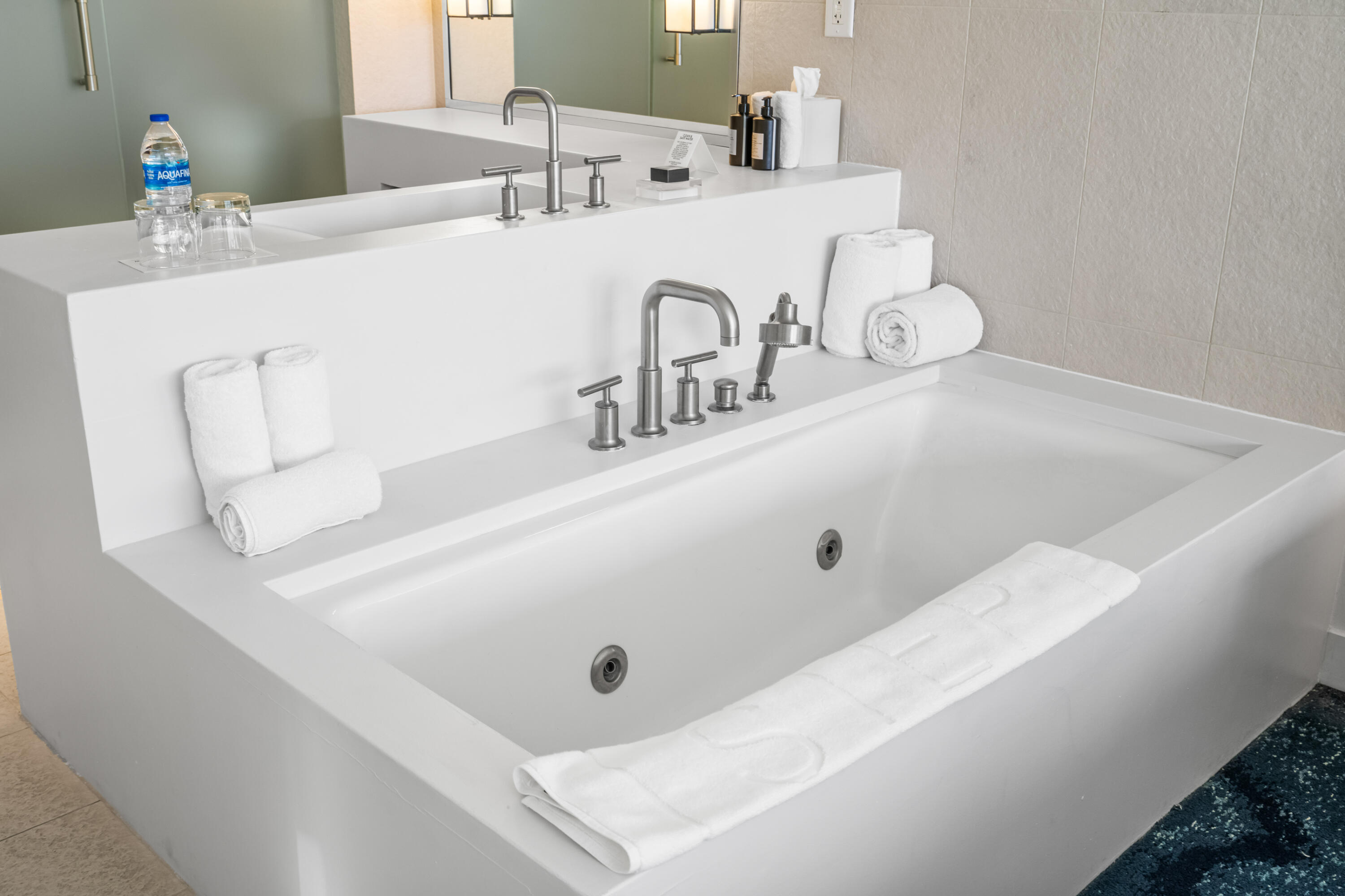 3101 Bayshore #2105 Fort Lauderdale, FL 33304