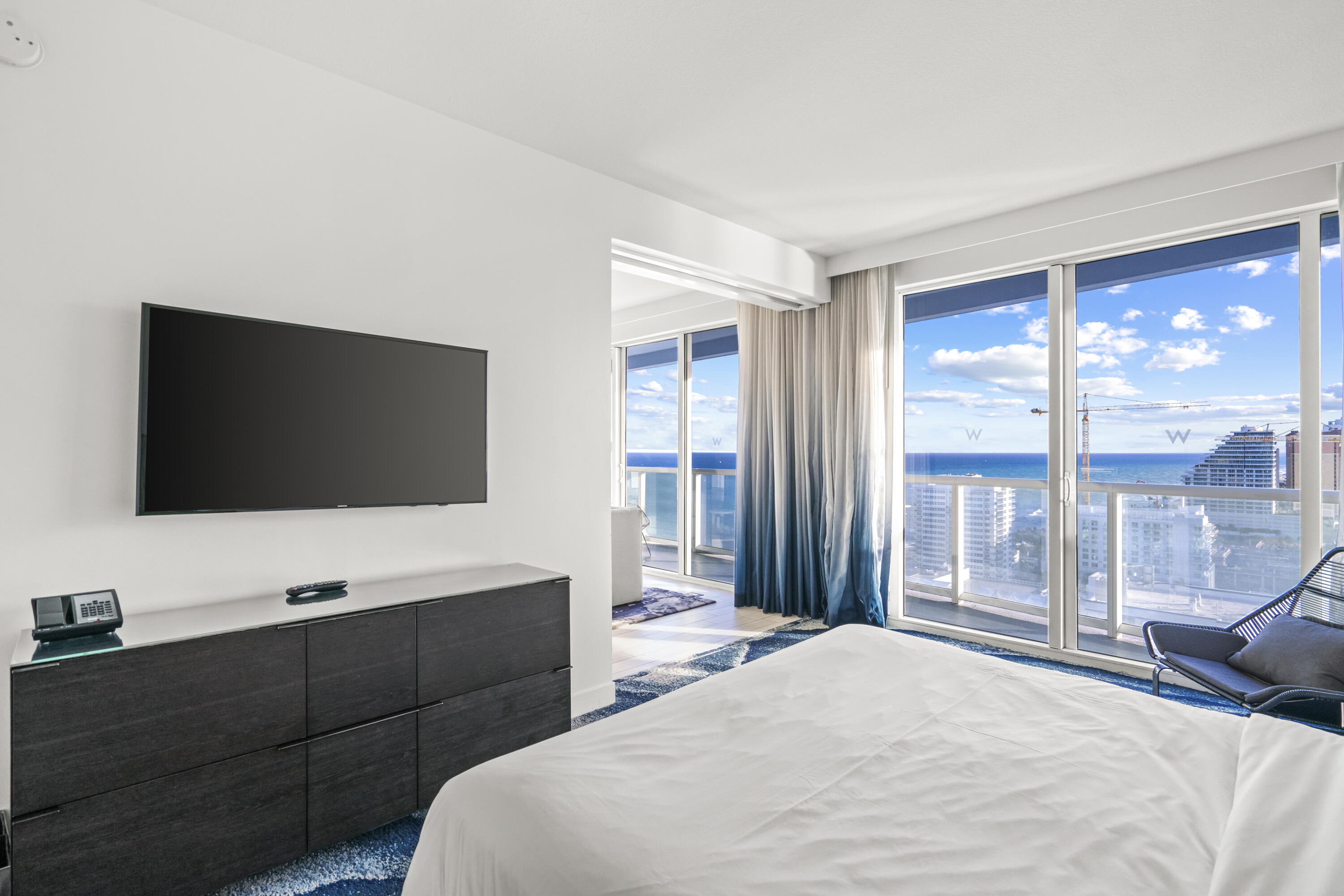 3101 Bayshore #2105 Fort Lauderdale, FL 33304