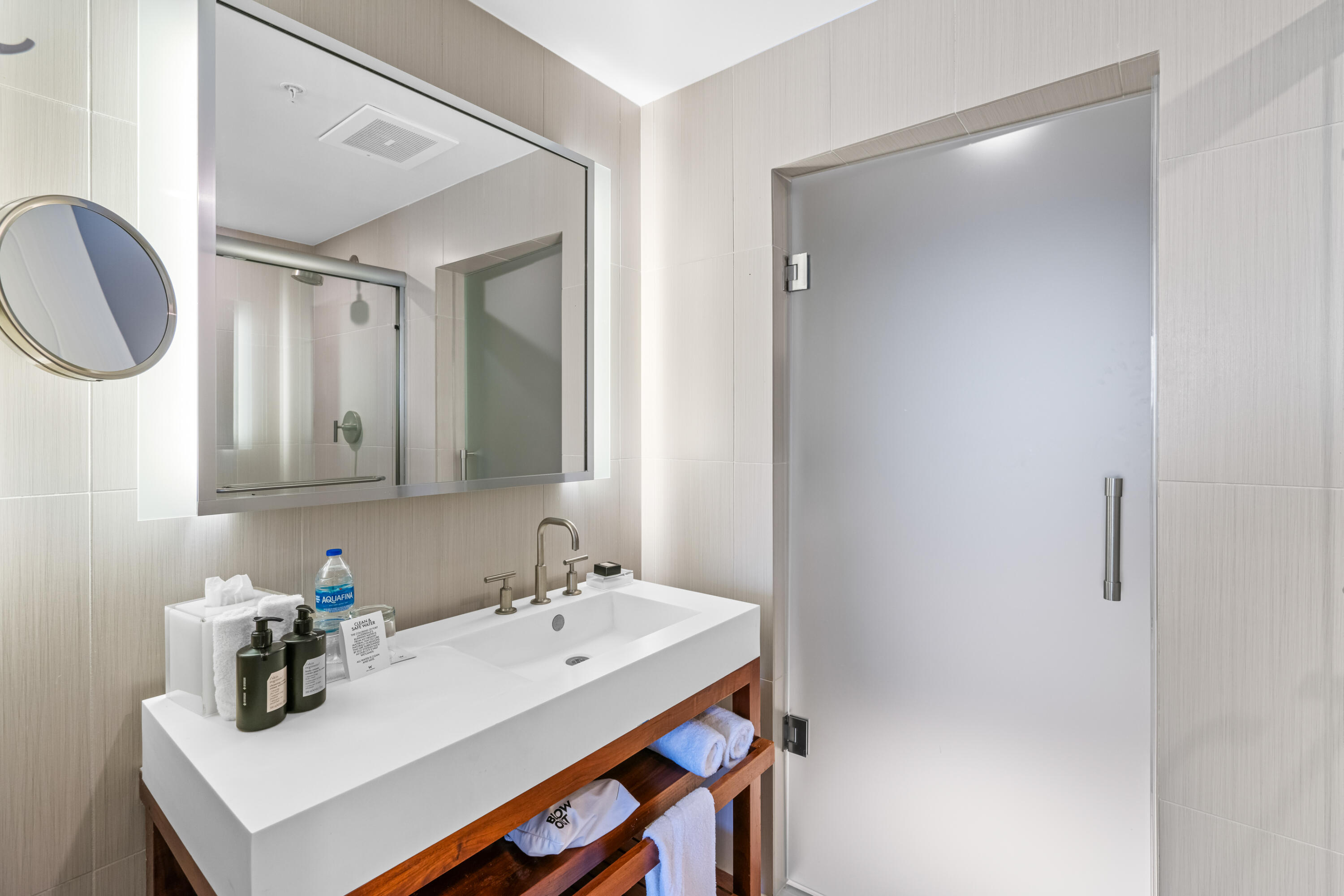 3101 Bayshore #2105 Fort Lauderdale, FL 33304