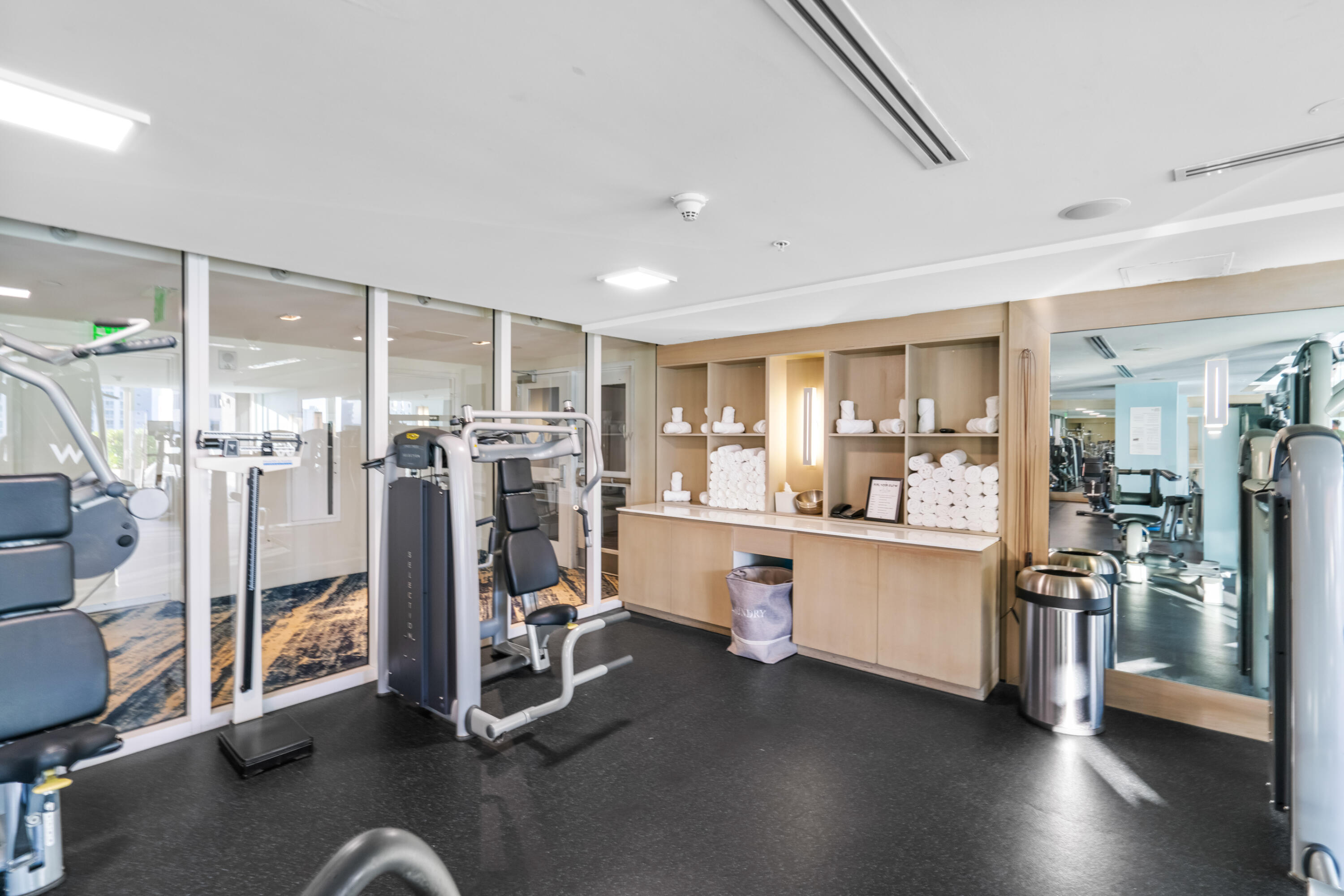 3101 Bayshore #2105 Fort Lauderdale, FL 33304