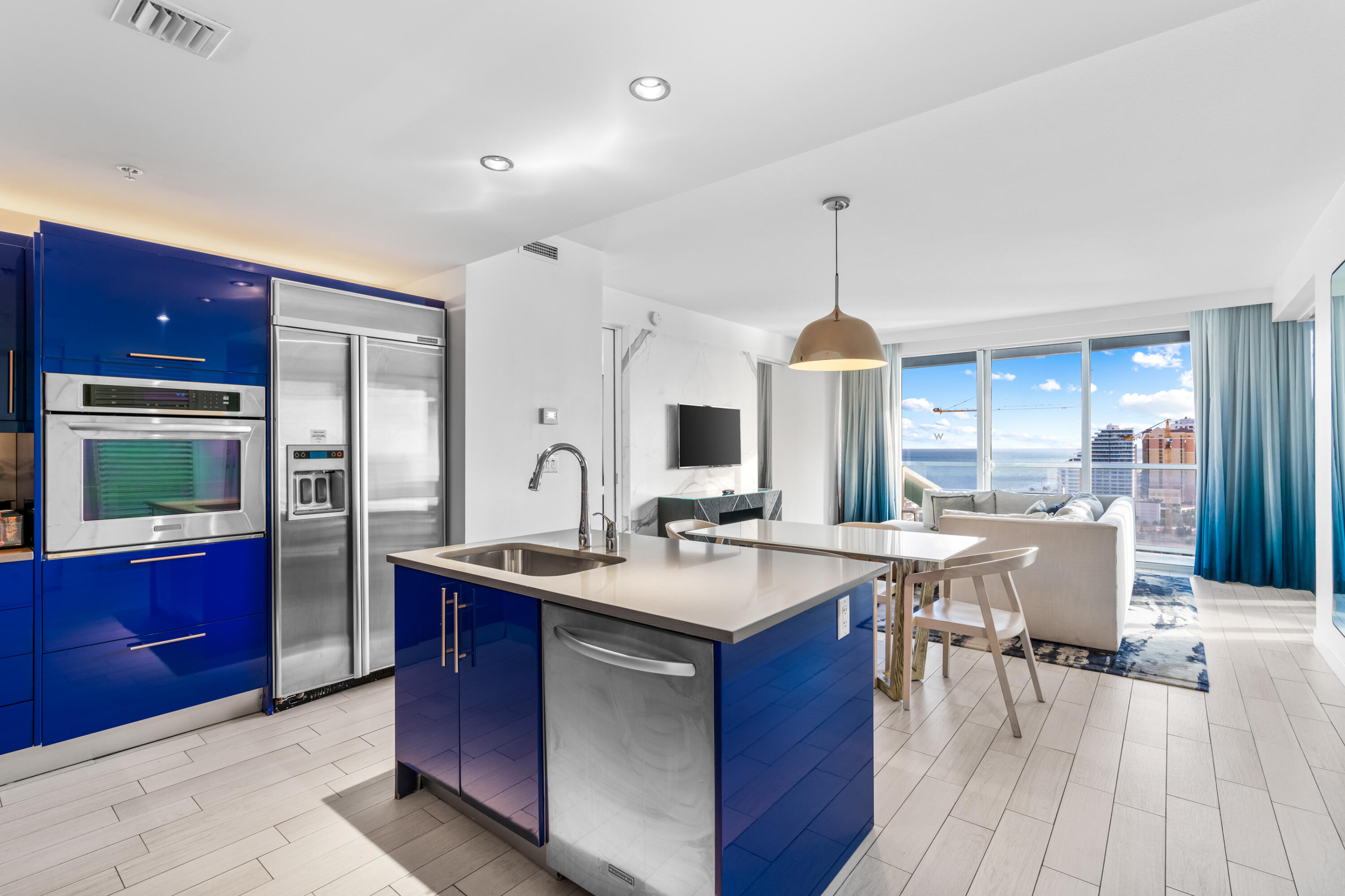 3101 Bayshore #2105 Fort Lauderdale, FL 33304