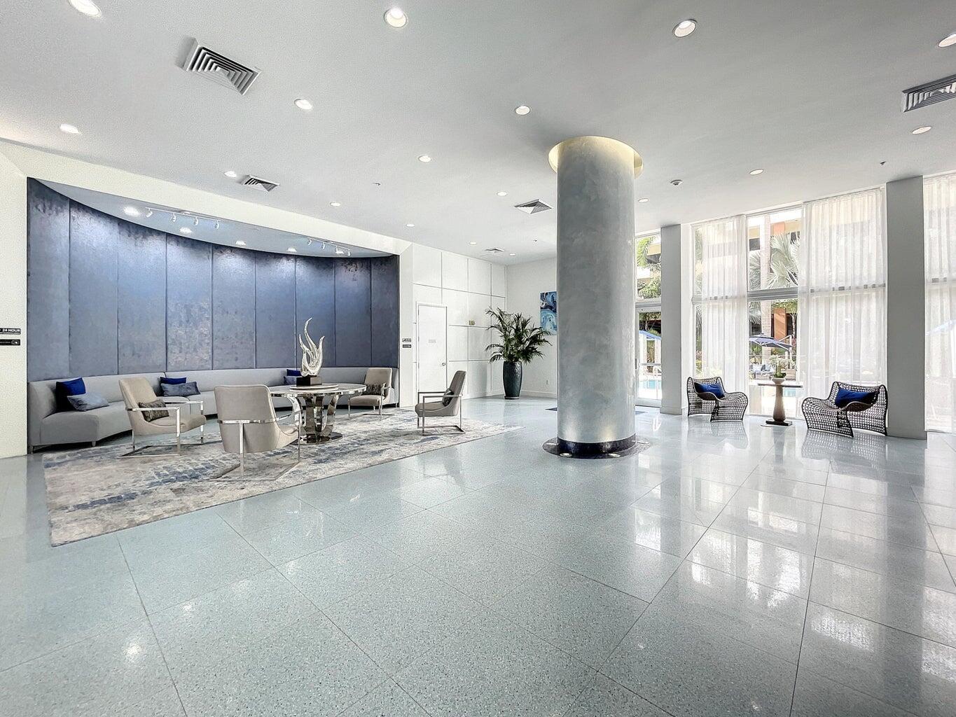 image The Venture at Aventura28