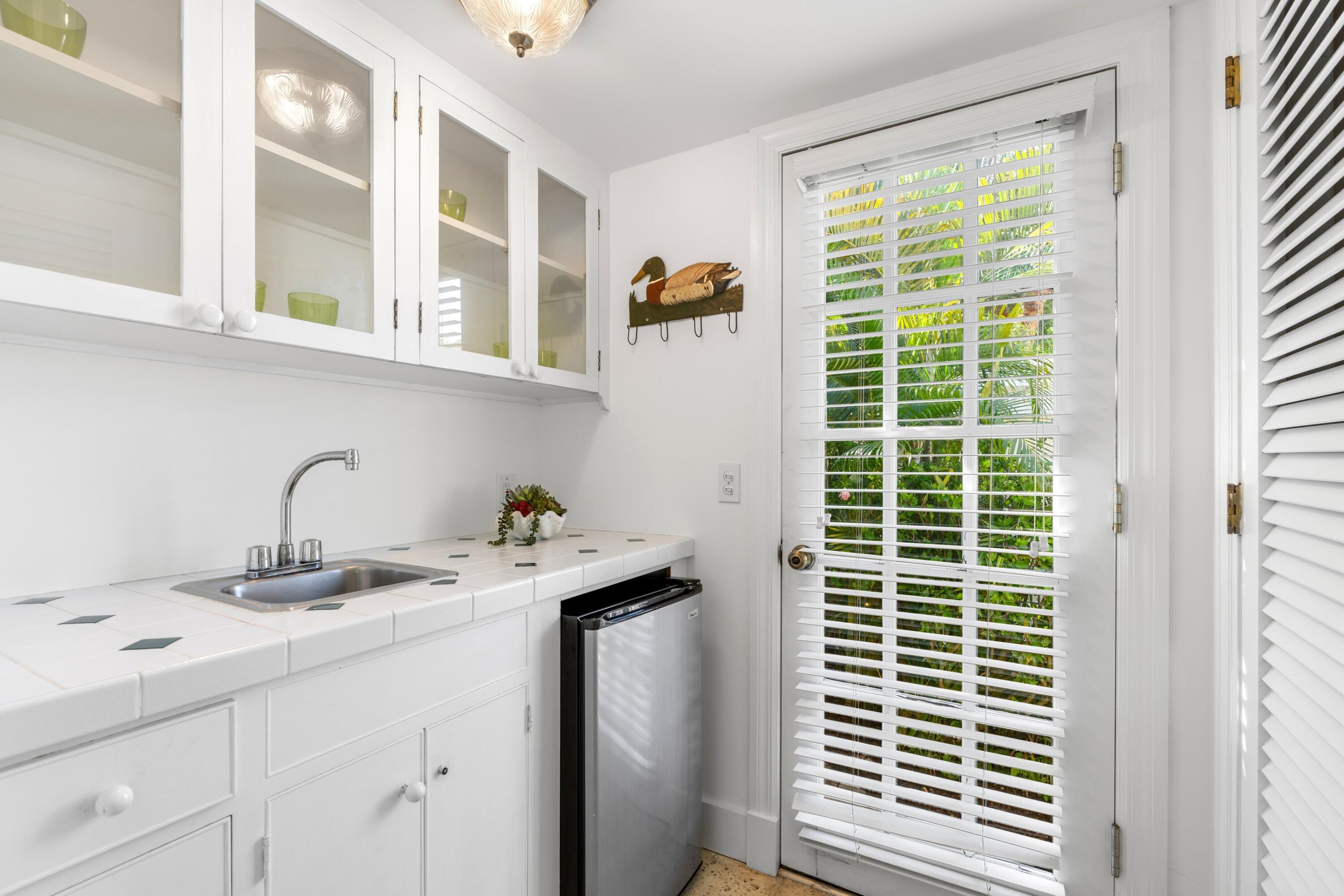 257 Fairview Palm Beach, FL 33480