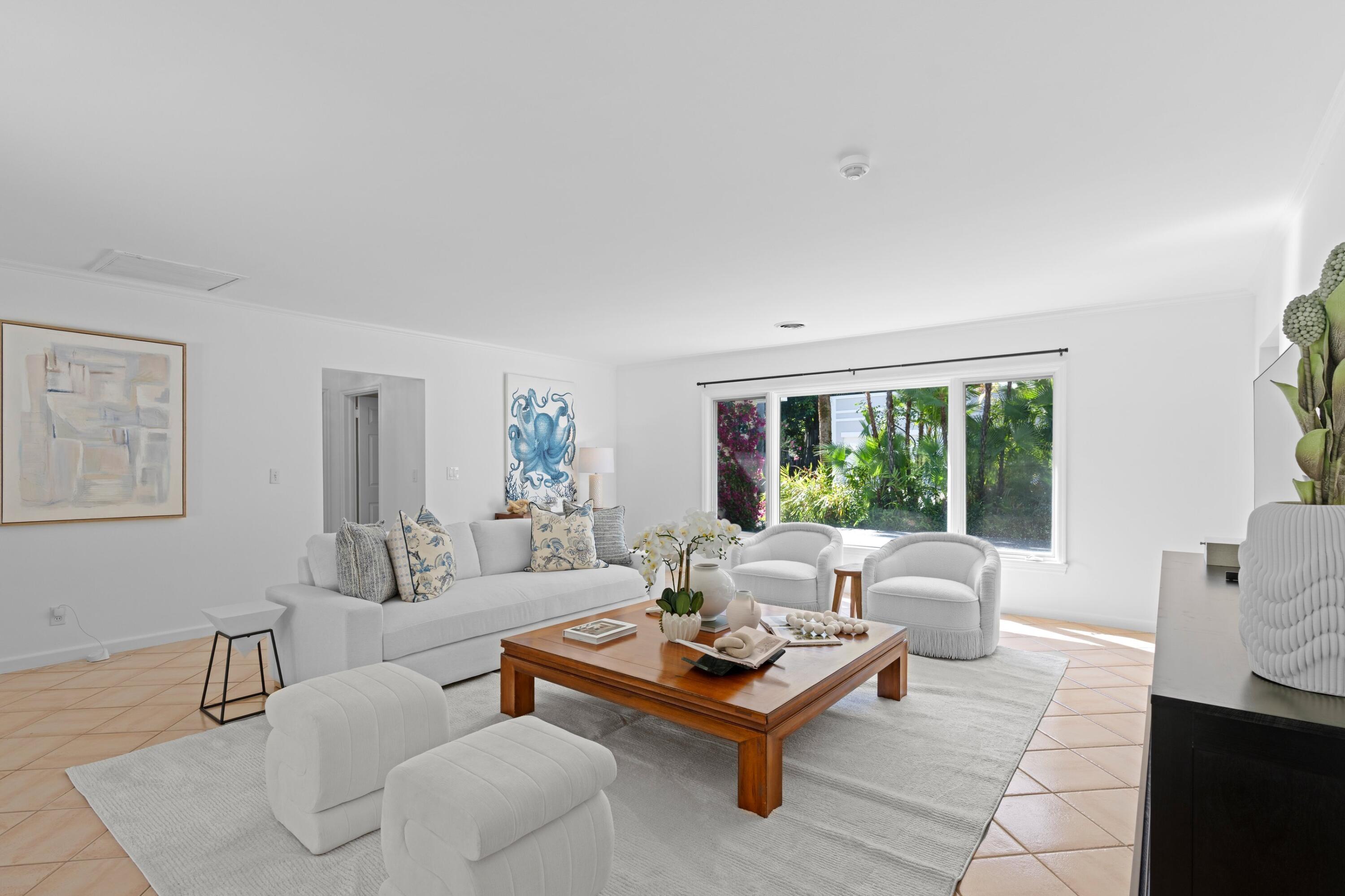 257 Fairview Palm Beach, FL 33480