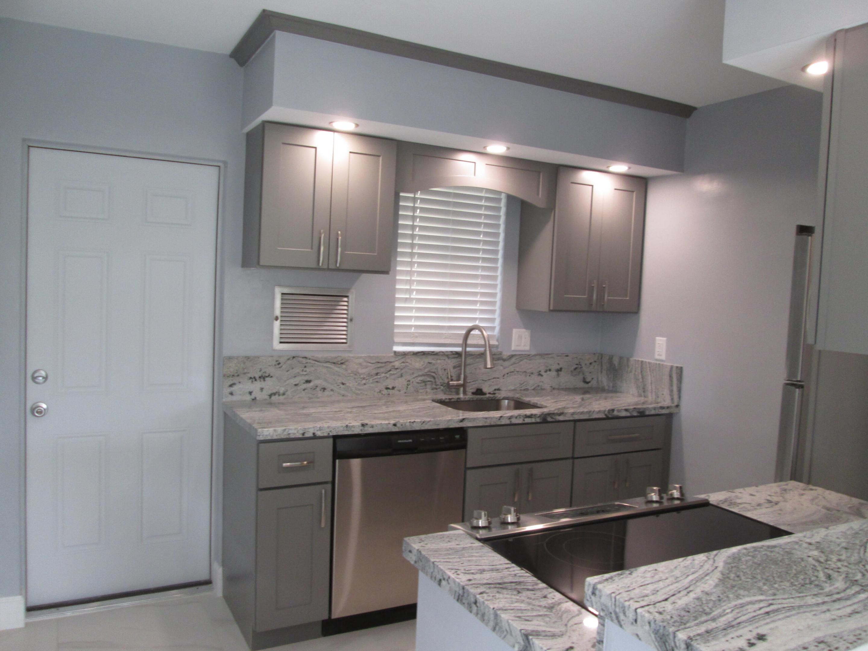 1911 NE 27th #1-3 Lighthouse Point, FL 33064