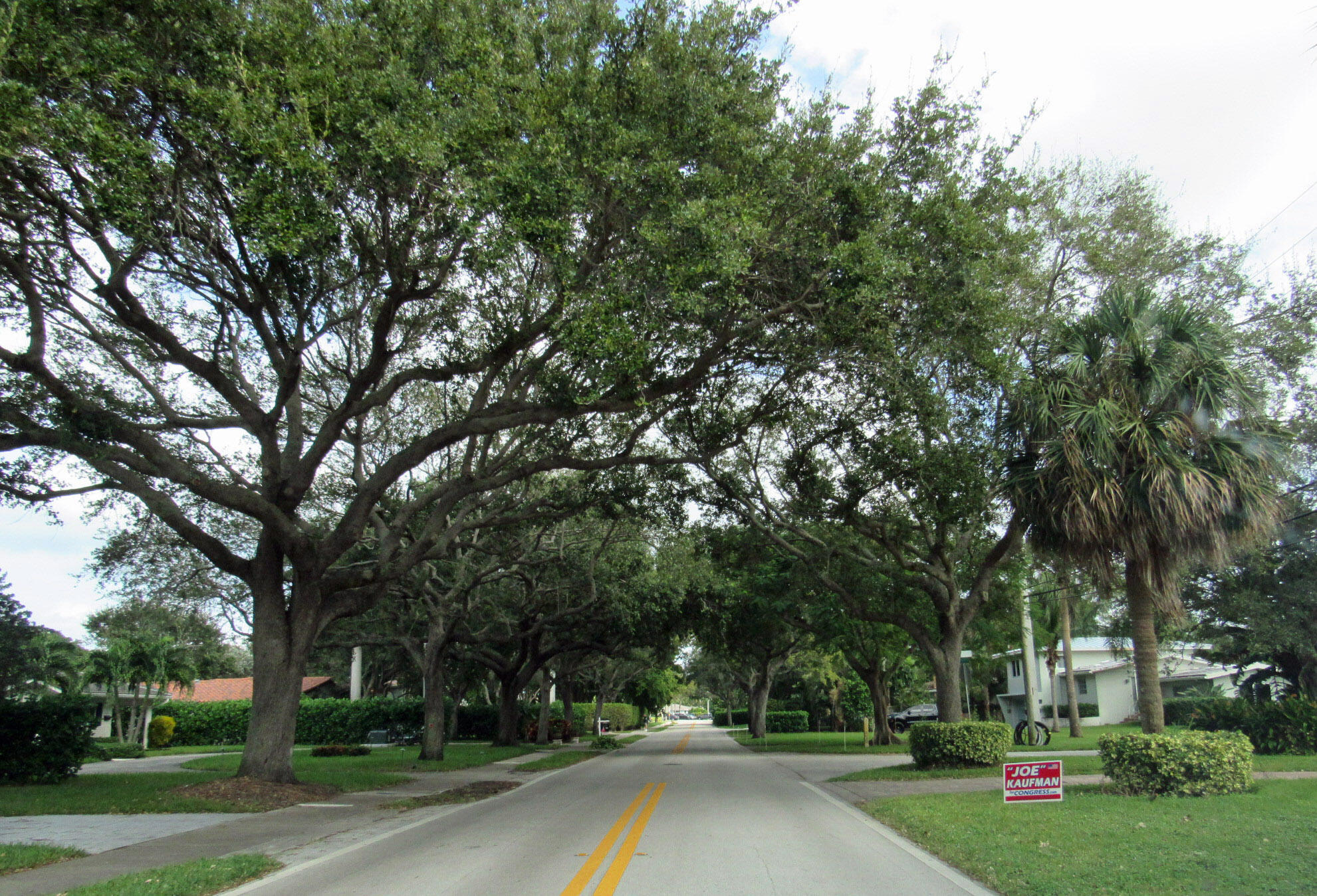 1911 NE 27th #1-3 Lighthouse Point, FL 33064