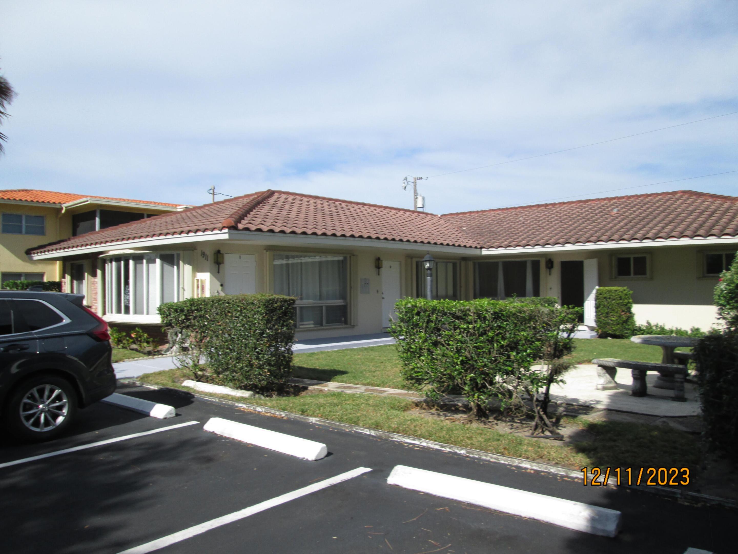 1911 NE 27th #1-3 Lighthouse Point, FL 33064