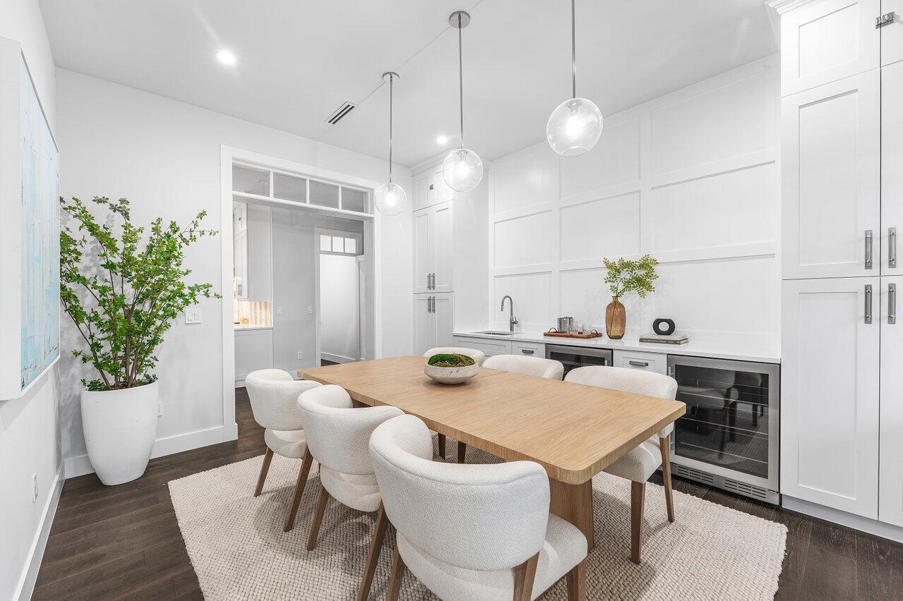 11823 Lake Shr North Palm Beach, FL 33408