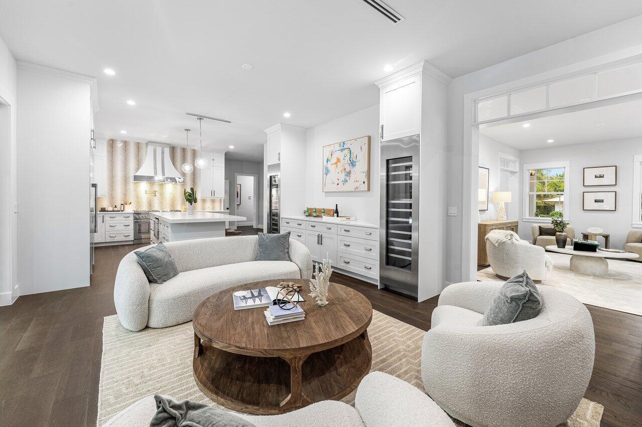 11823 Lake Shr North Palm Beach, FL 33408