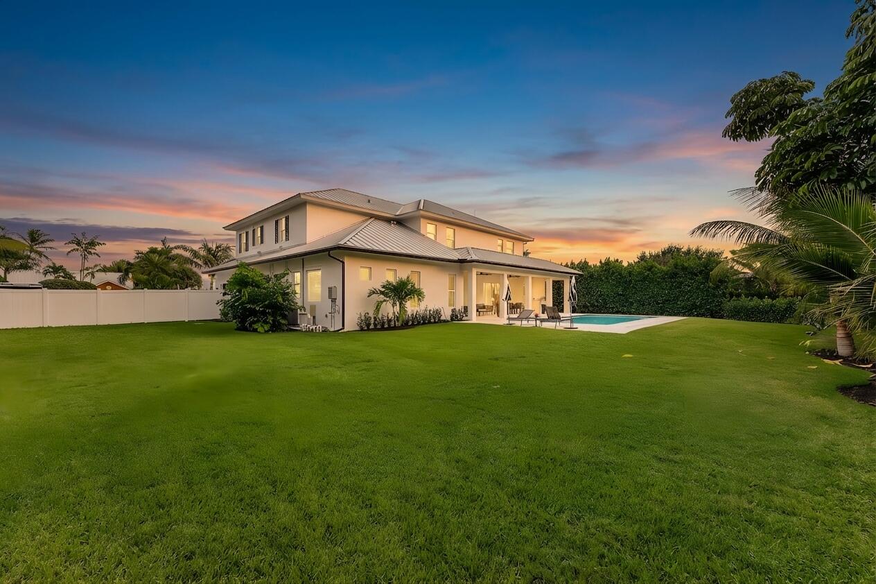 11823 Lake Shr North Palm Beach, FL 33408