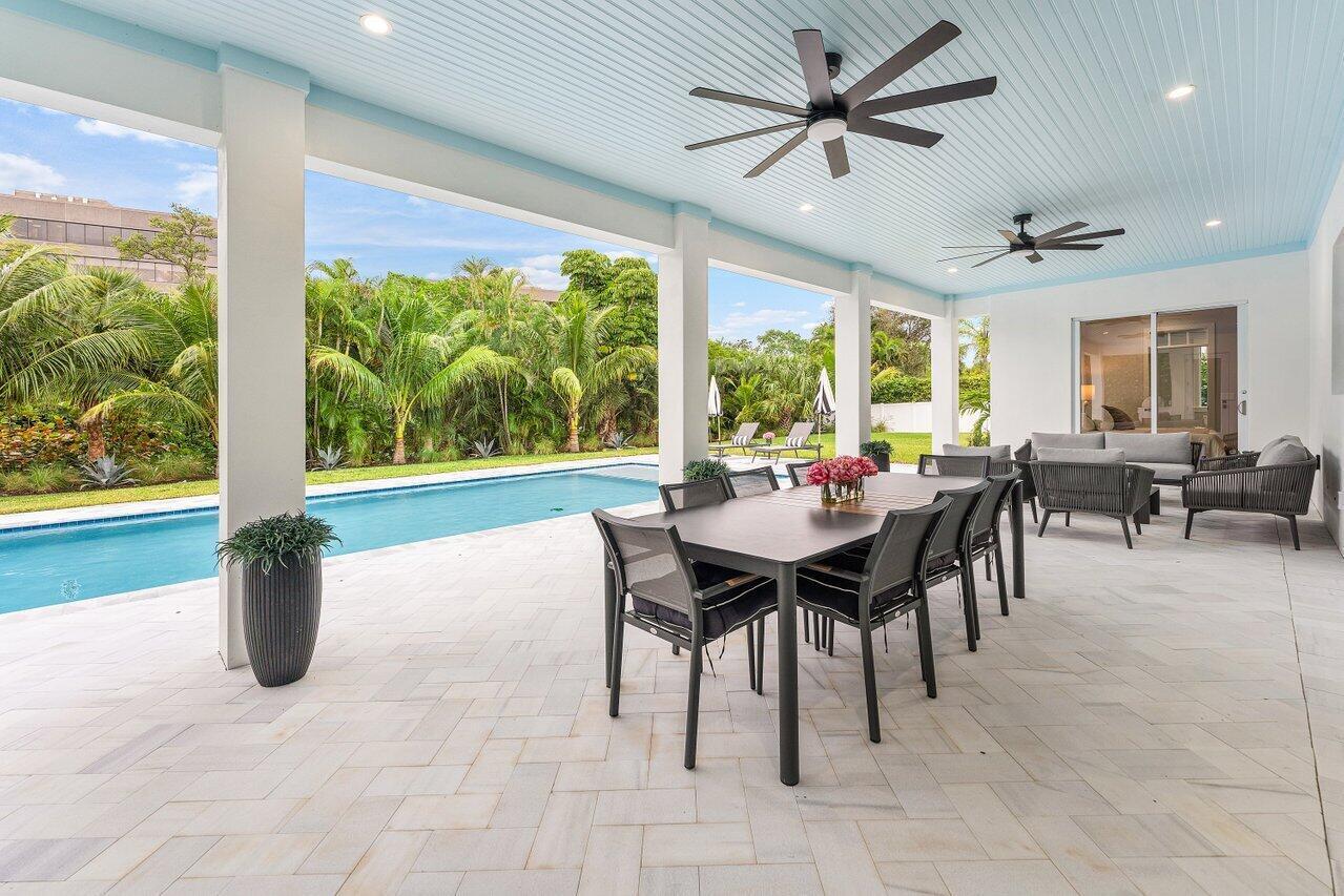 11823 Lake Shr North Palm Beach, FL 33408