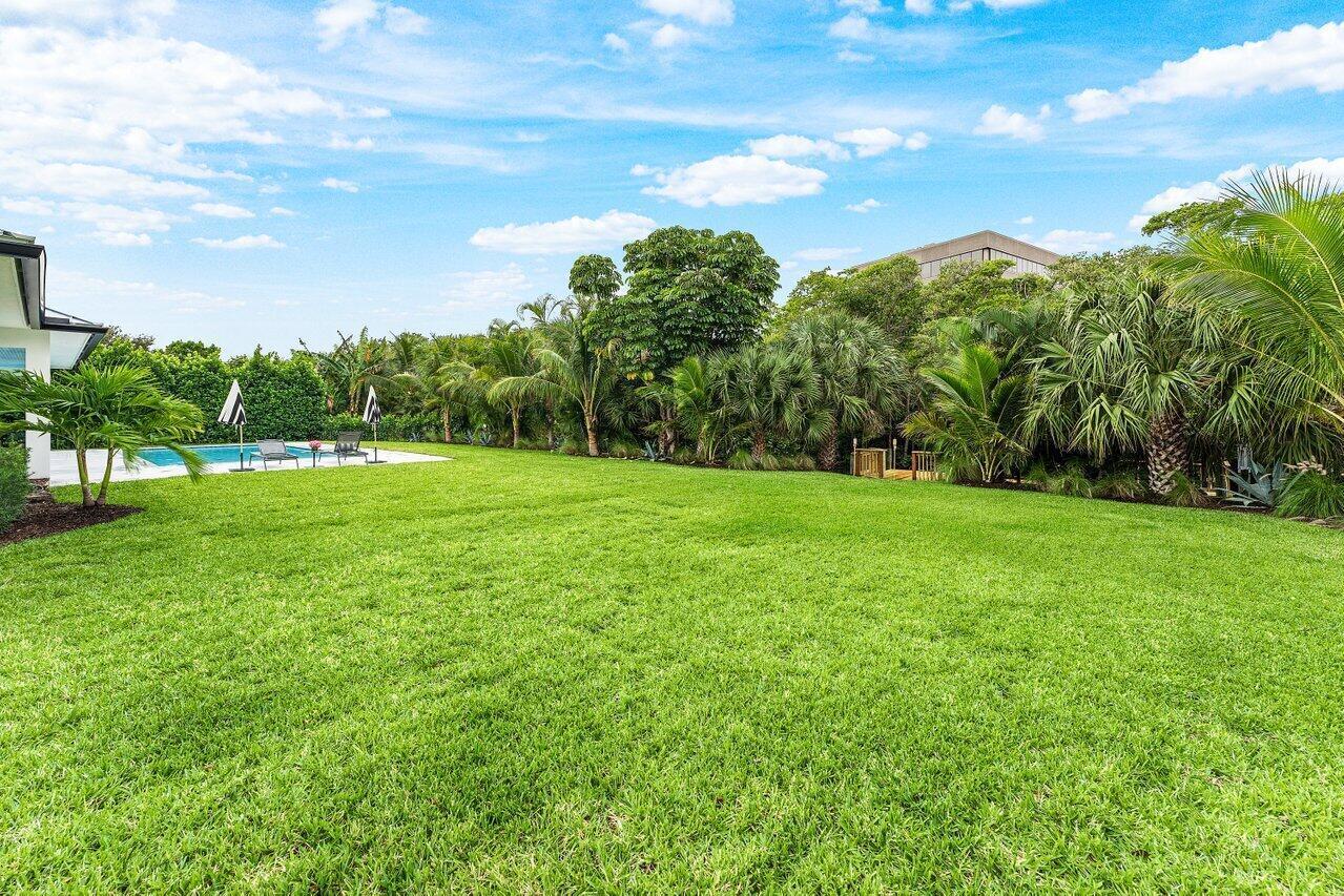 11823 Lake Shr North Palm Beach, FL 33408