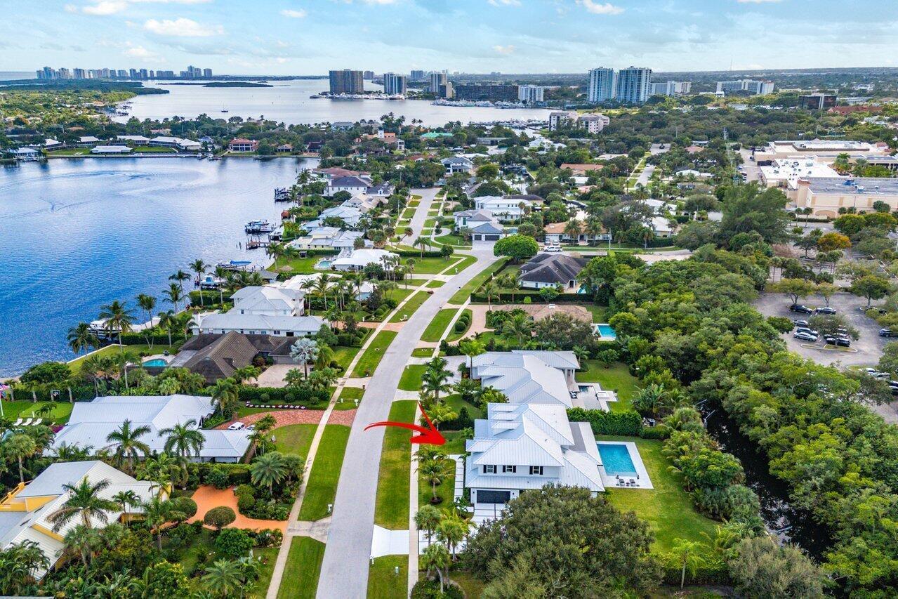 11823 Lake Shr North Palm Beach, FL 33408