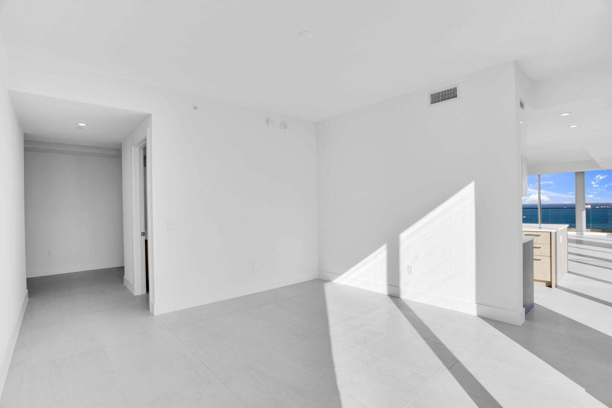 153 N Seabreeze Blvd #1602 Fort Lauderdale, FL 33304