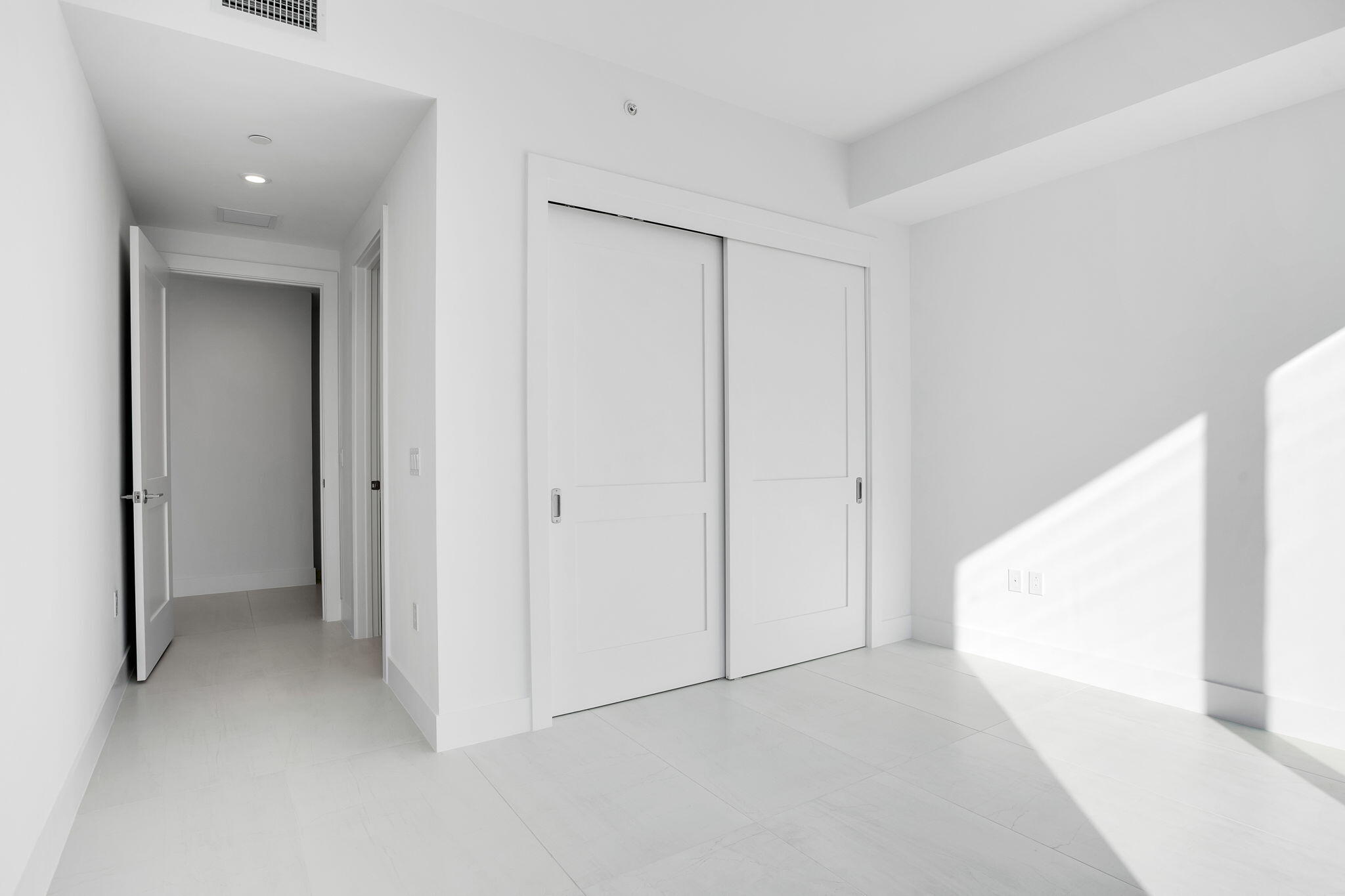 153 N Seabreeze Blvd #1602 Fort Lauderdale, FL 33304