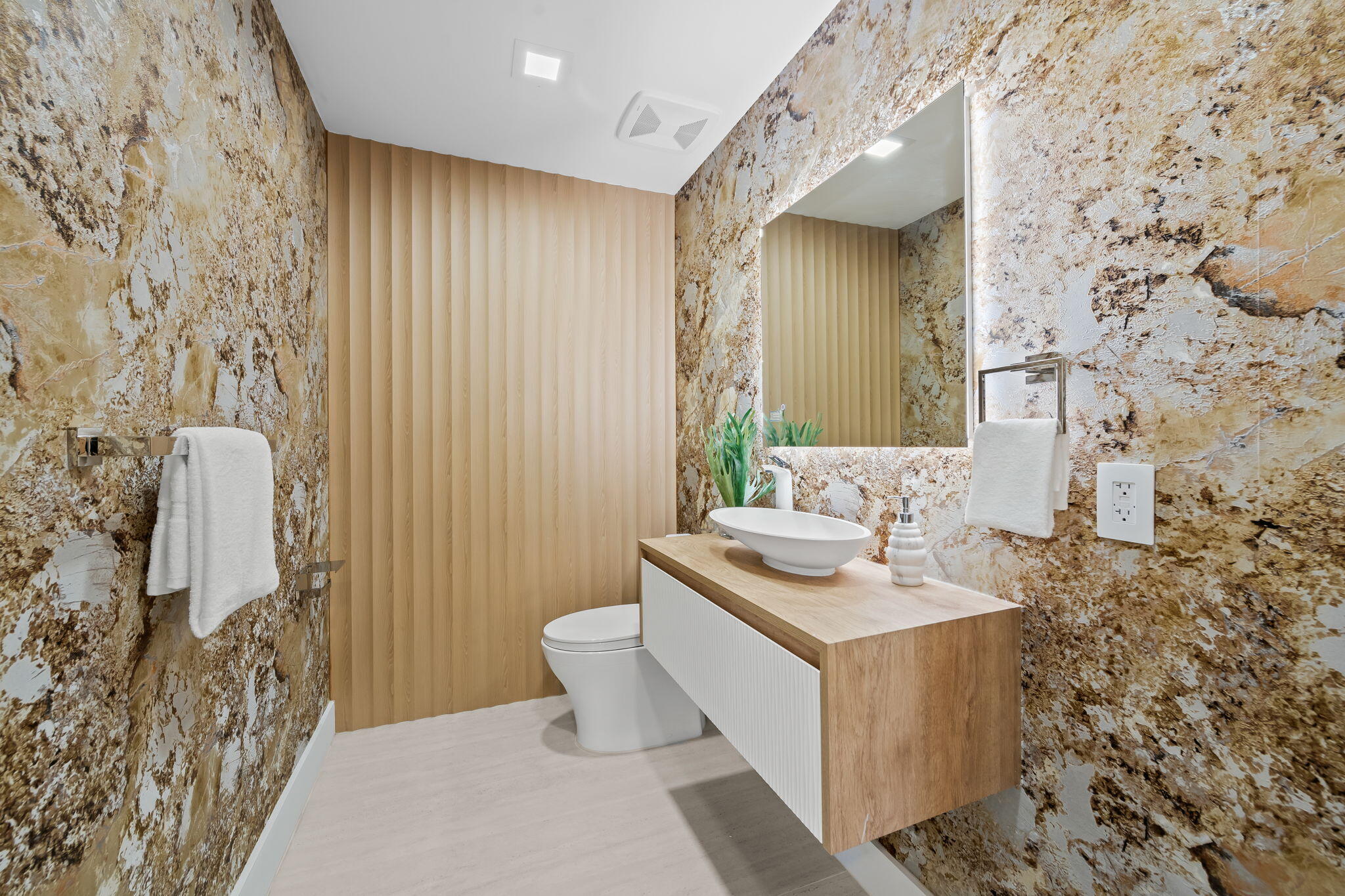 3821 NE 26th Lighthouse Point, FL 33064